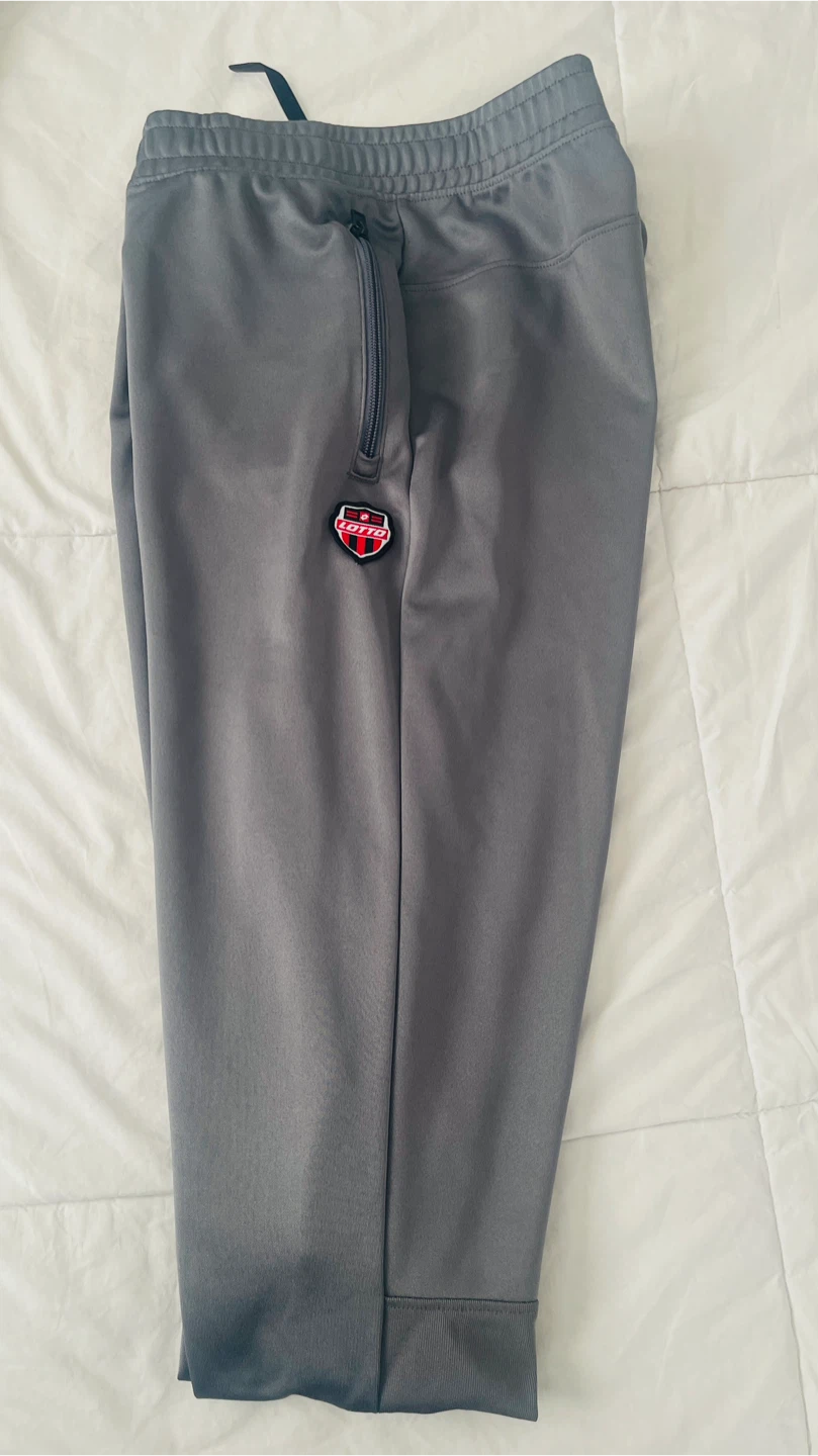 Joggers and jeans bundle for teenagers or men - photo 3