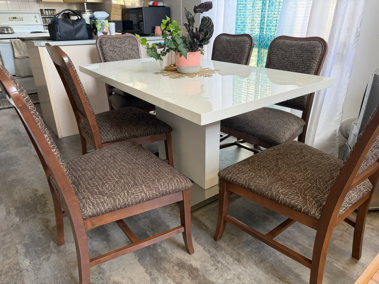 White Dining Table with 6 Chairs - photo 3