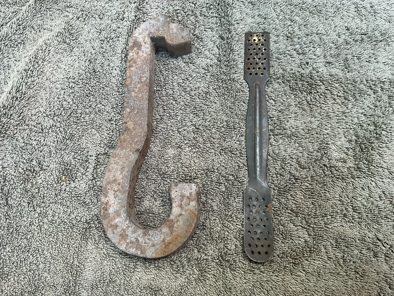 Looking for help identifying these 2 old pieces - photo 5