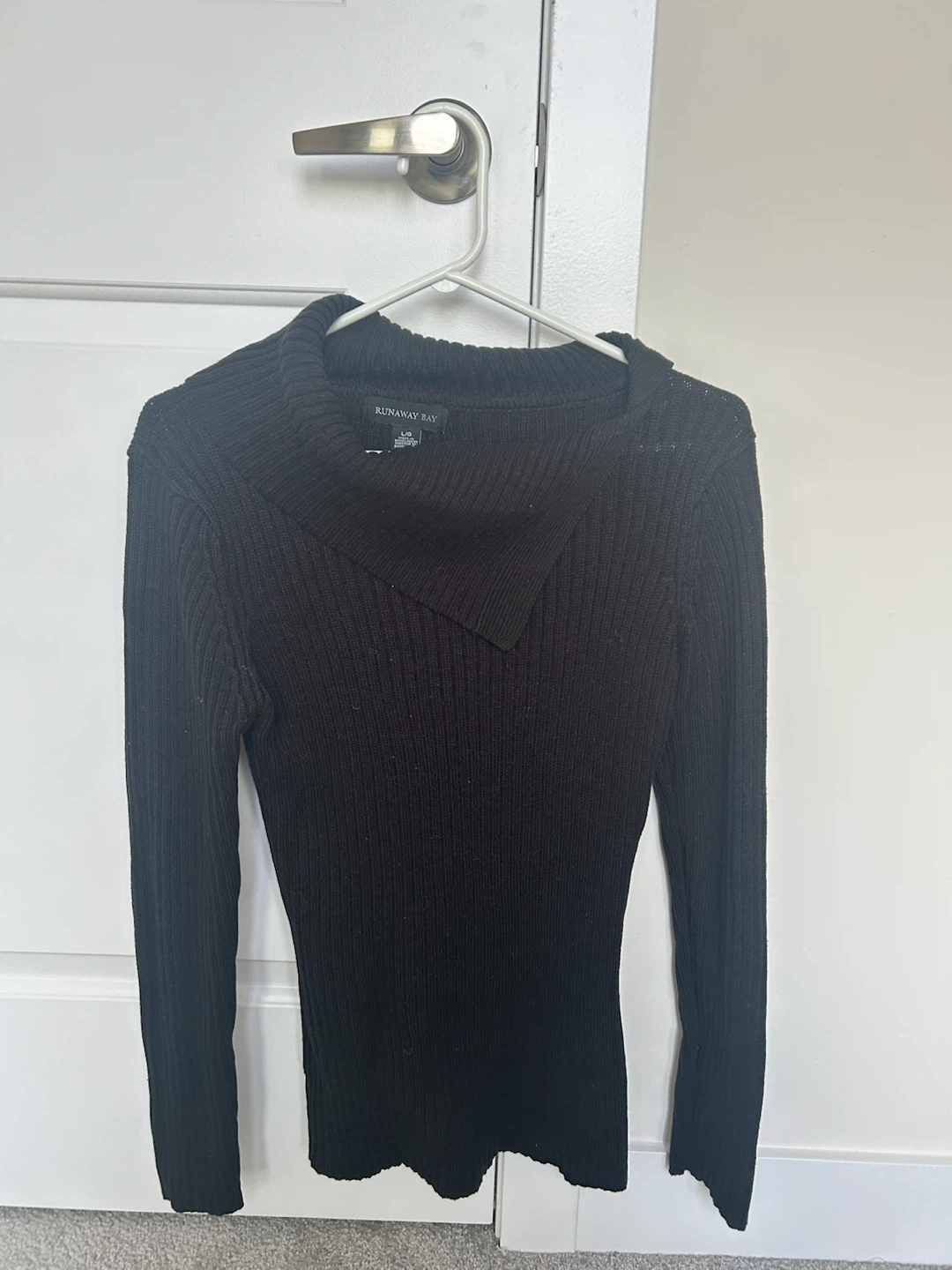 Runaway Bay Black Ribbed Sweater - Size L