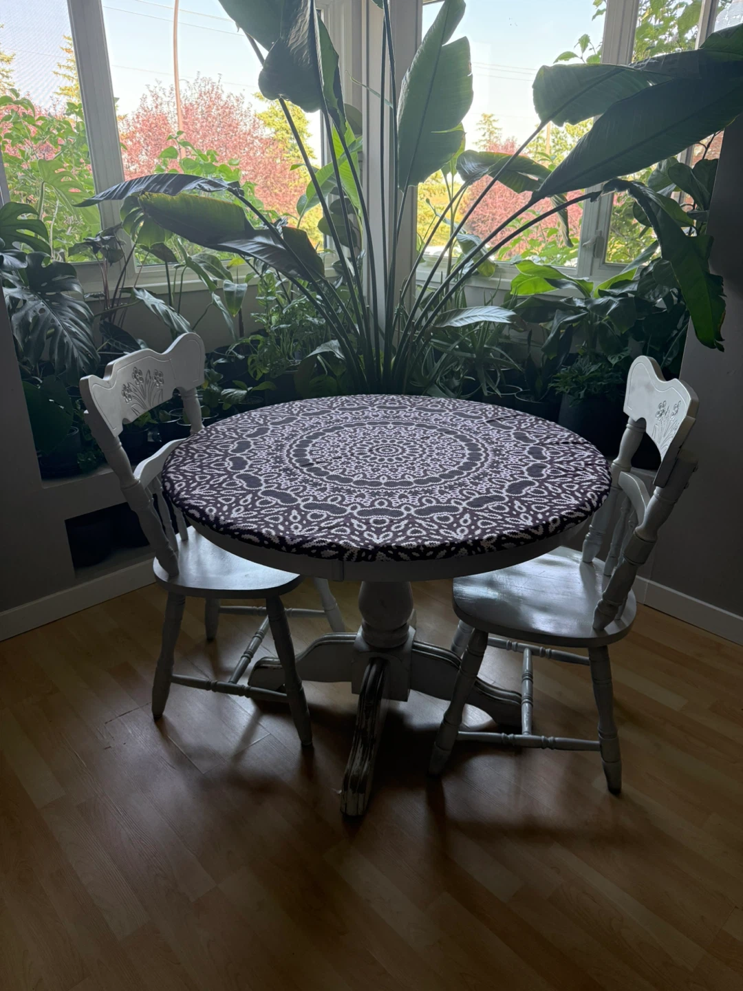 Expandable Pedestal Dining Table set with 6 chairs - photo 5