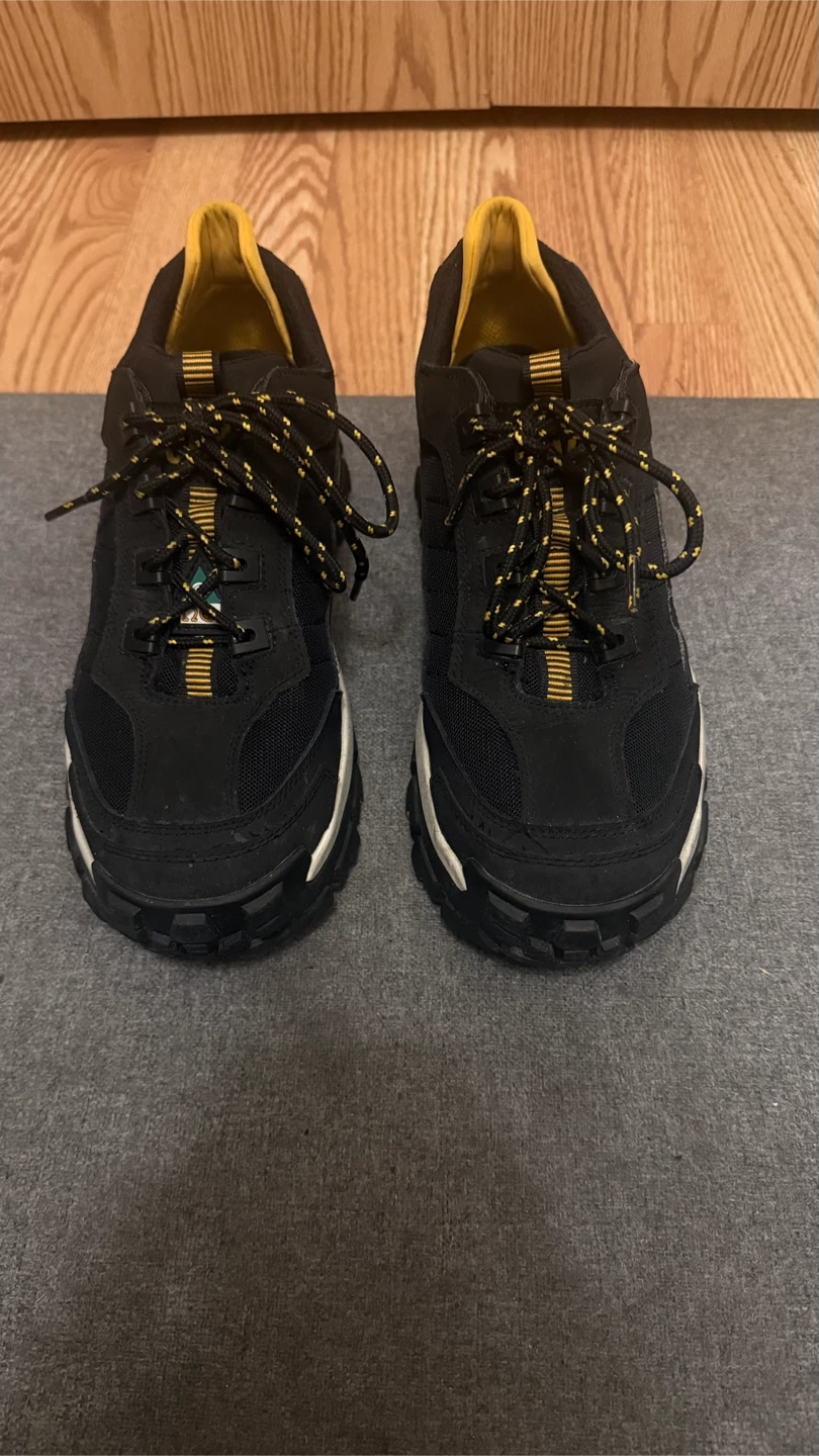 CSA Approved! Caterpillar Black & Yellow Work Boots