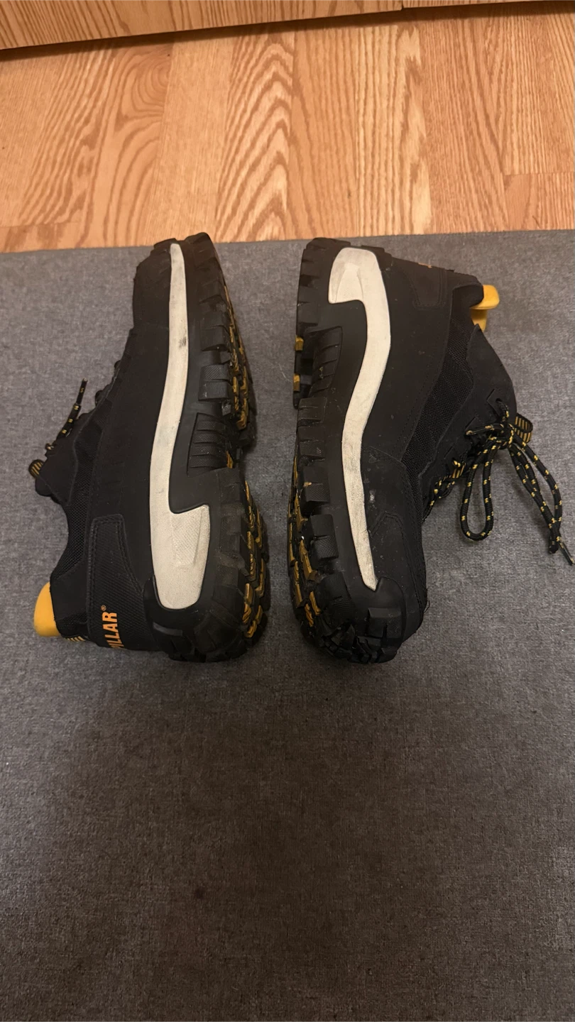 CSA Approved! Caterpillar Black & Yellow Work Boots - photo 4