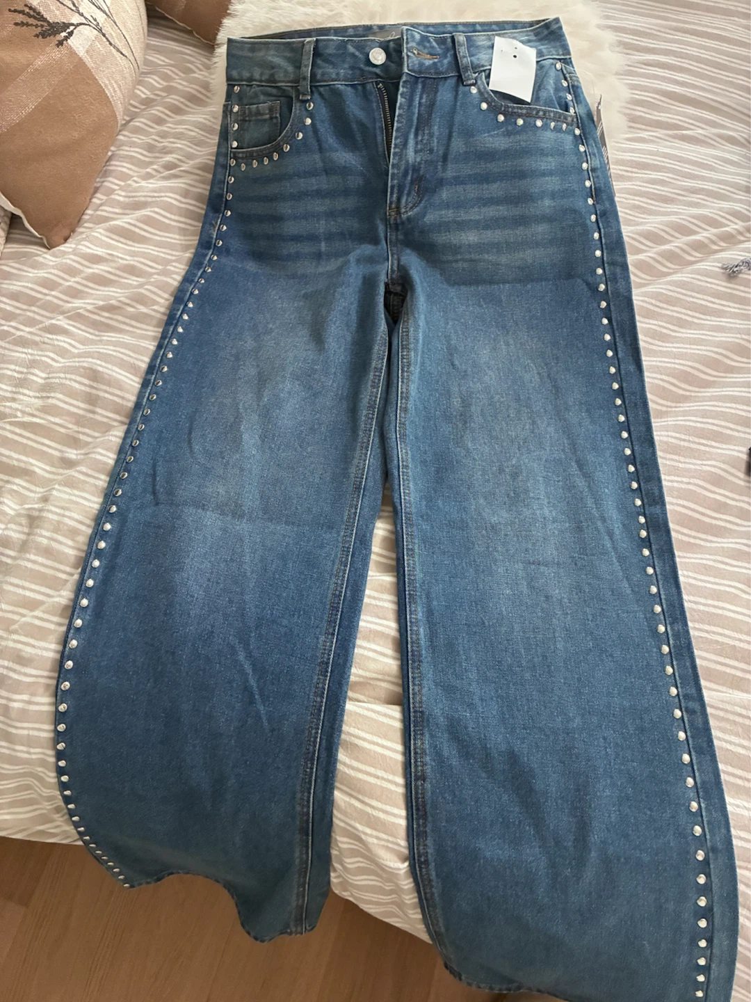Wide Leg Jeans with Studs