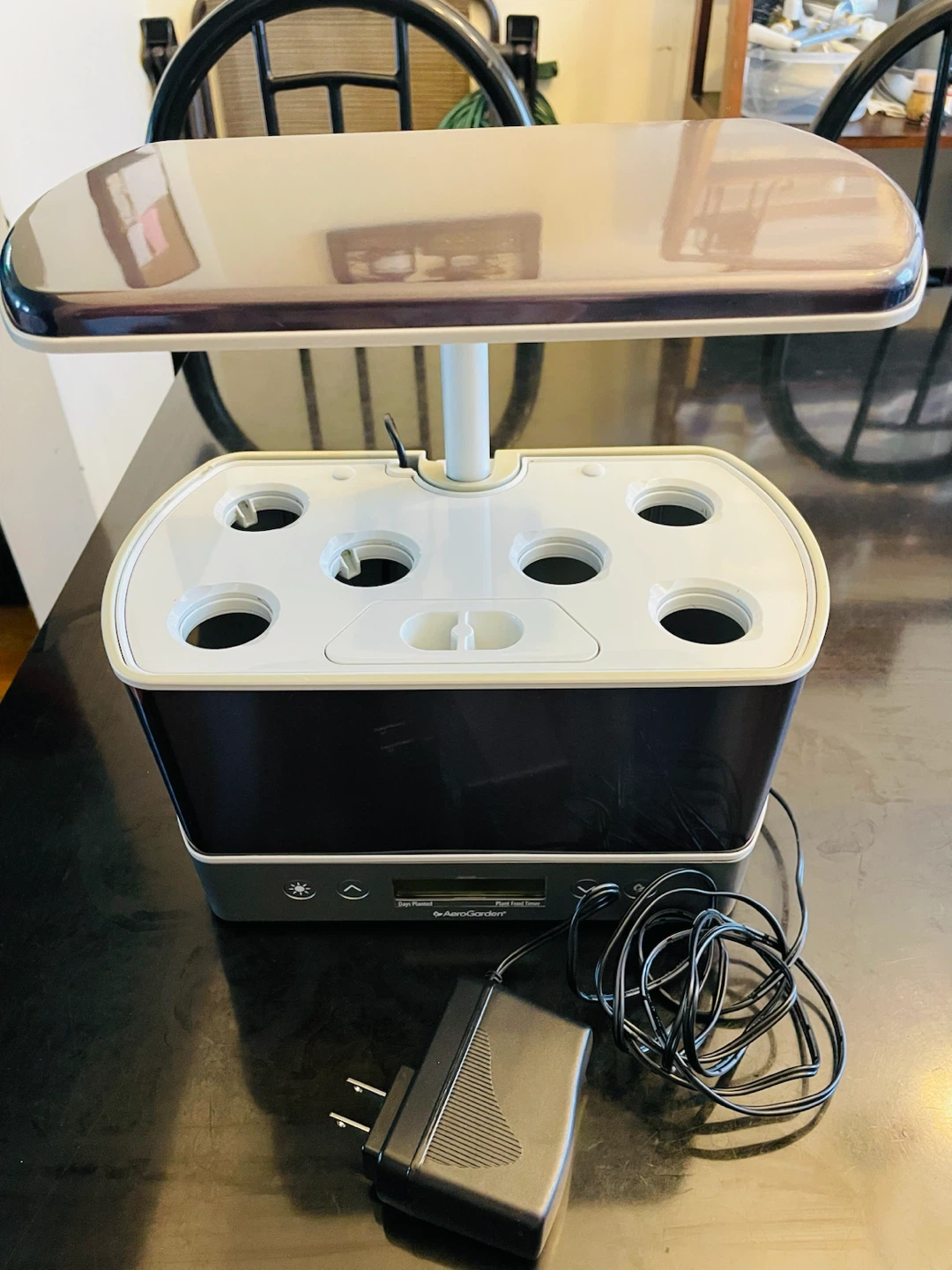 AeroGarden Harvest Elite Indoor Garden
