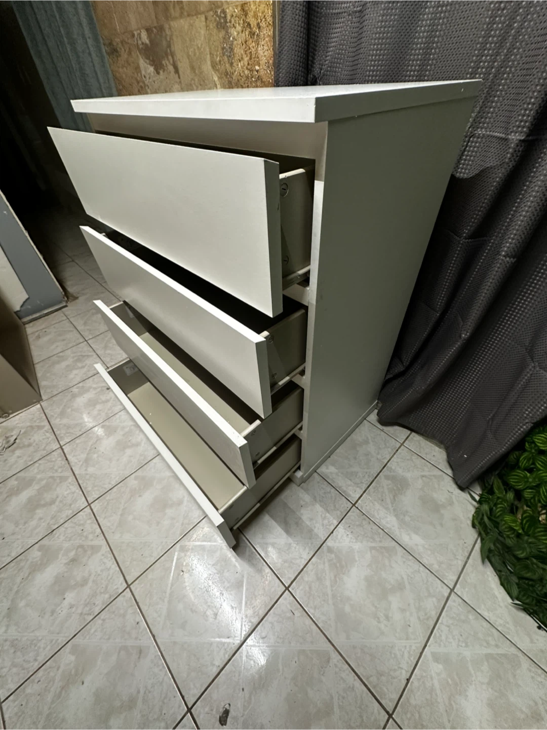 IKEA MALM 4‑Drawer Dresser – White - photo 3