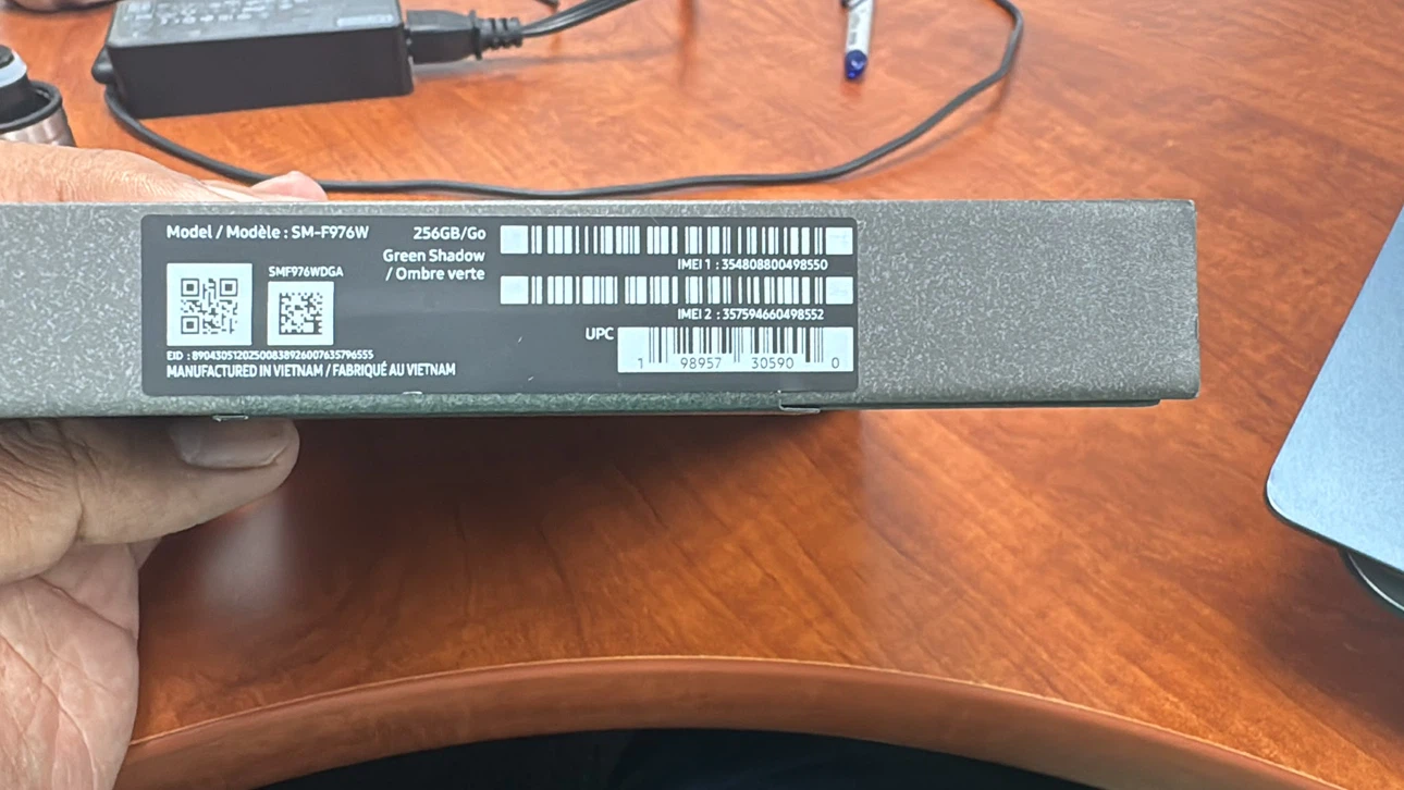 Samsung Galaxy Z Fold 8 Ultra - photo 2