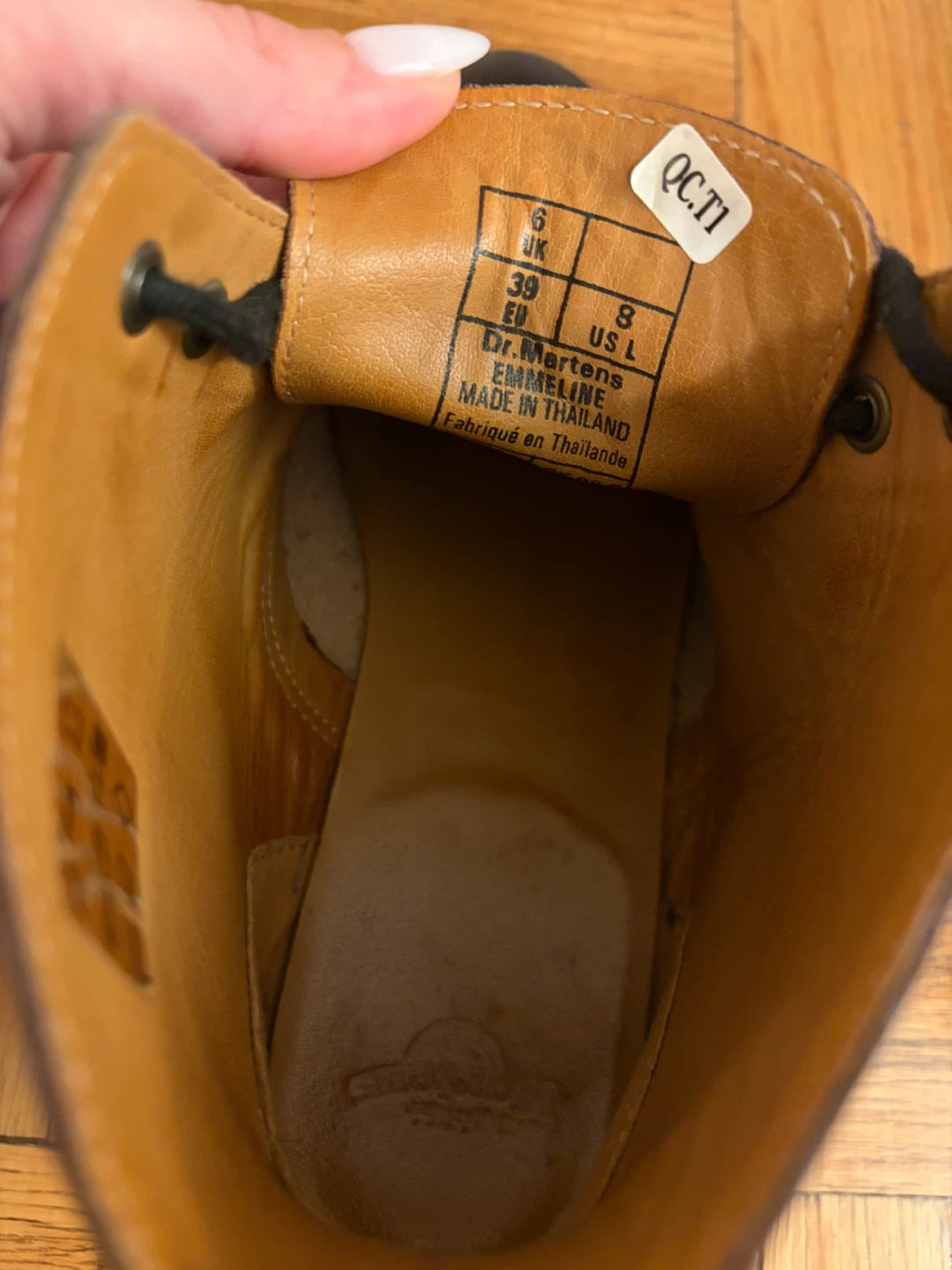Dr. Martens Emmeline Boots Size 8 US - photo 4