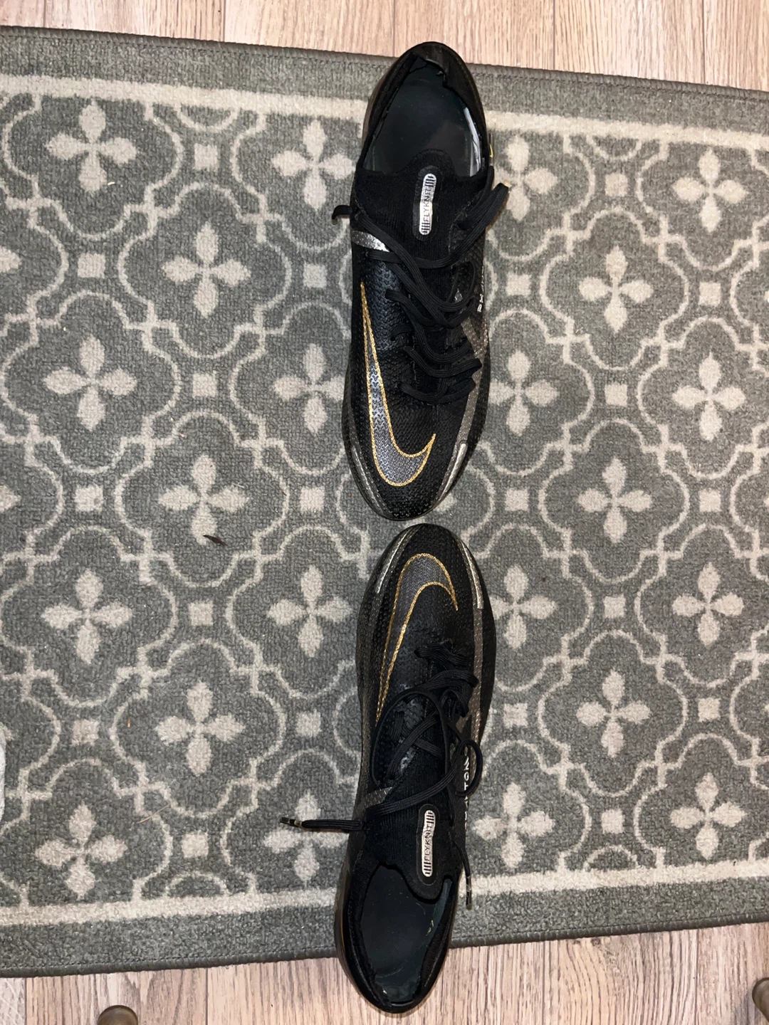 Nike Phantom GT cleats - photo 3