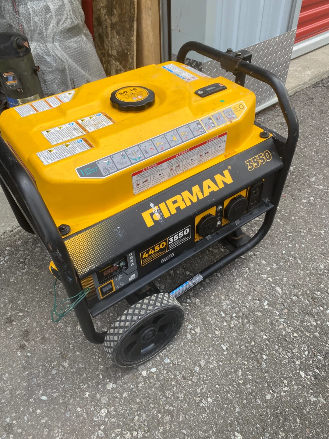 Firman 3550 Portable Gas Generator