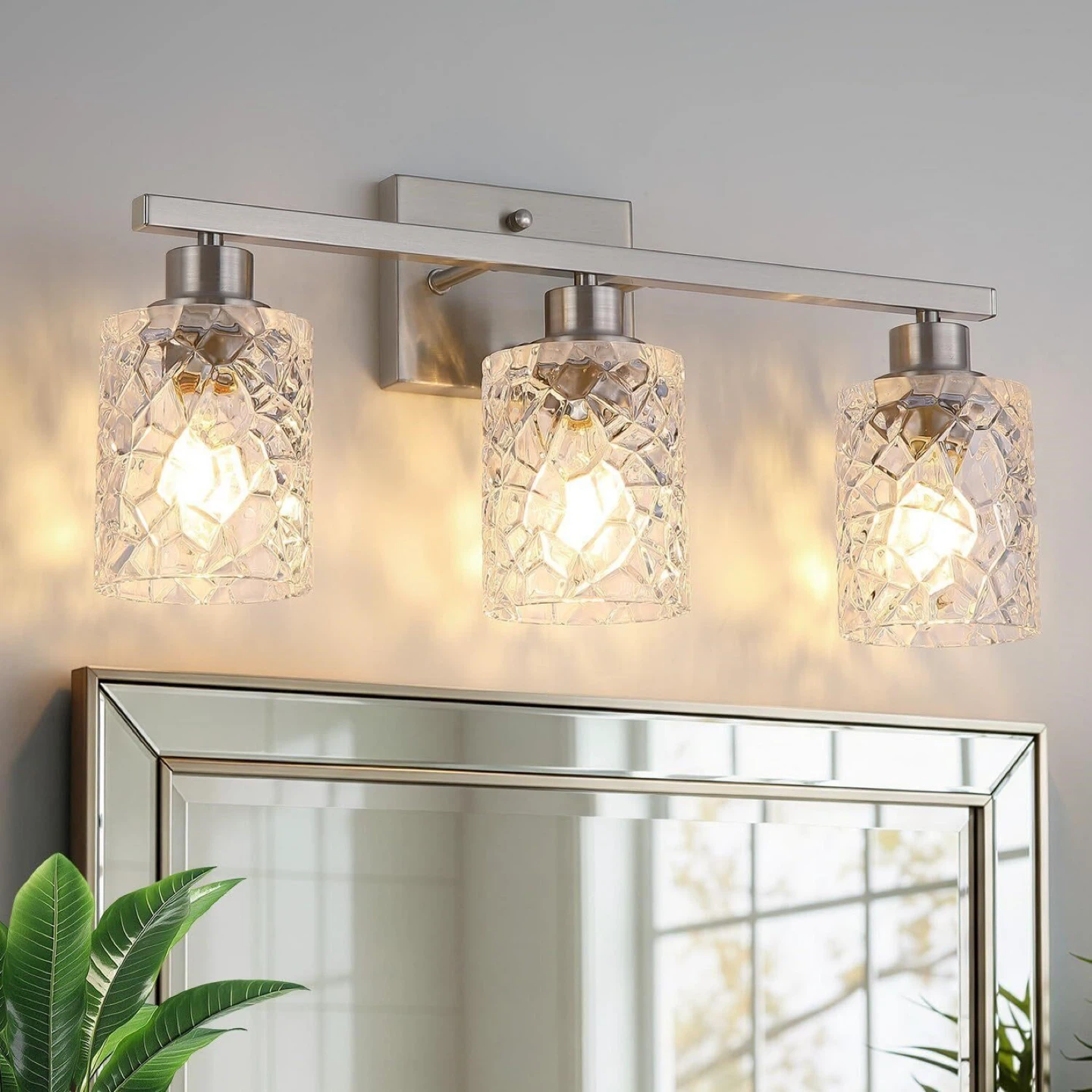 Emliviar 3-Light Vanity Light with Clear Geometric Glass - BNIB