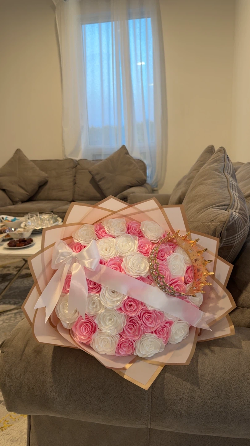 Pink and White Rose Bouquet with Crown - photo 2