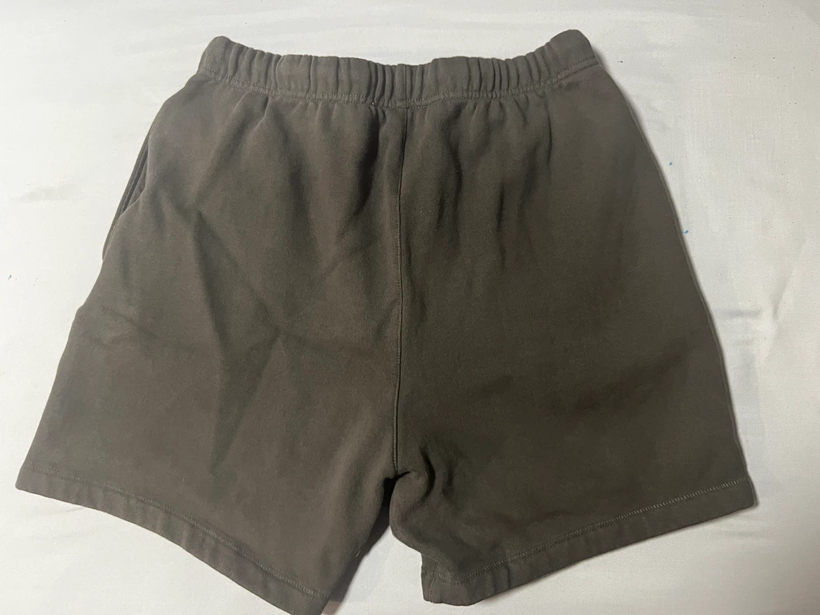 ESSENTIALS  Shorts Size M - photo 4