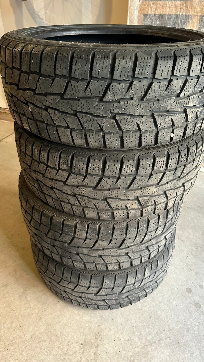 Blacklion Winter Tamer W517 - 235/45/R19