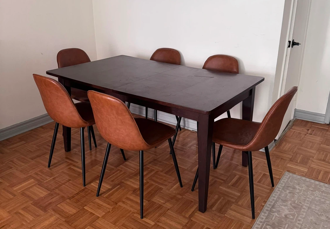 JUST Dining Table