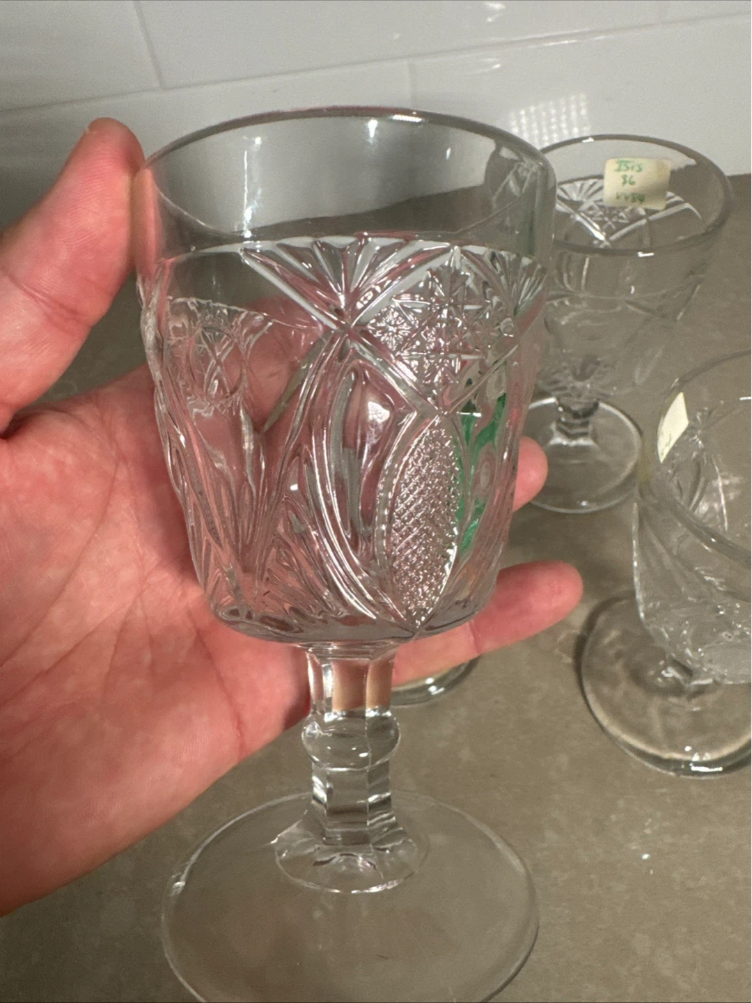 Set of 4 Crystal Cut Wine Glasses - photo 4