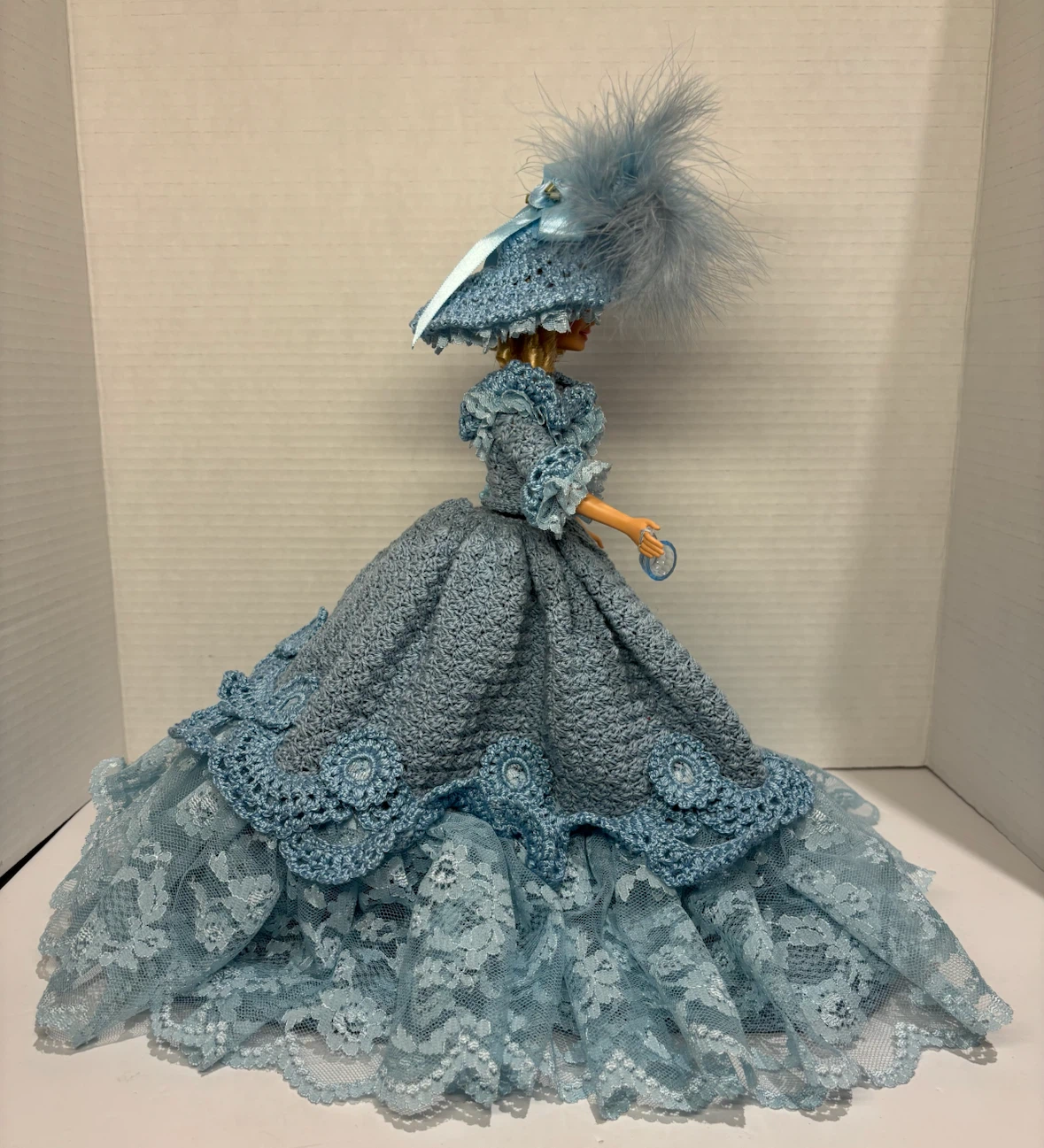 Barbie Doll Blue Victorian Dress with Hat Open to Trades - photo 3