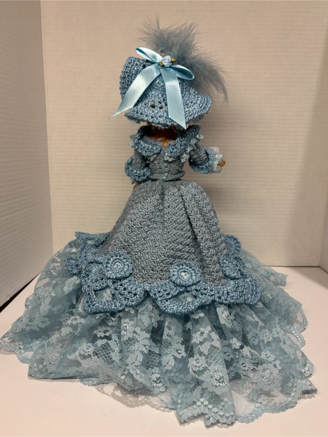 Barbie Doll Blue Victorian Dress with Hat Open to Trades - photo 4