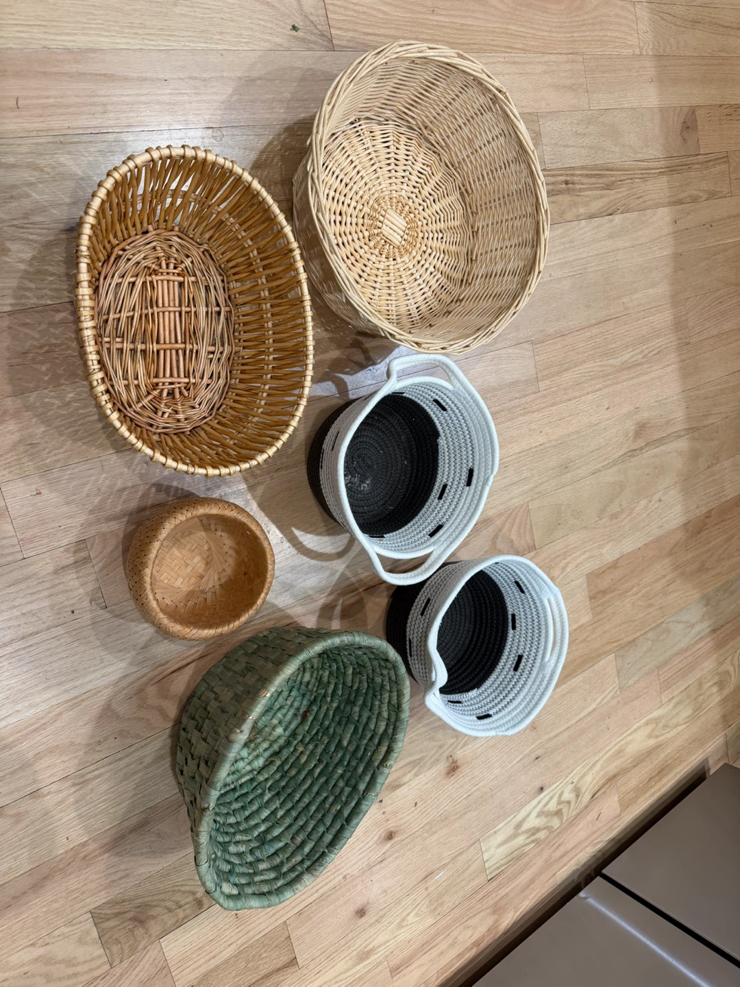 Set of 6 Woven Baskets