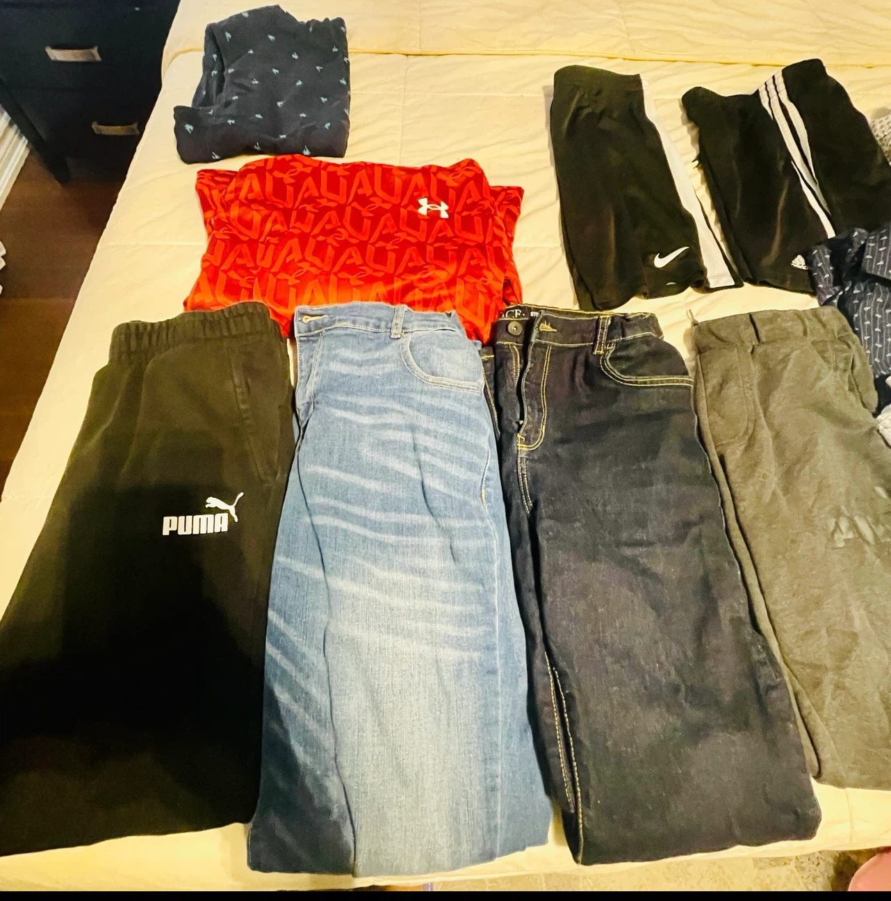 Assorted youth Clothing Bundle size M-L - photo 2