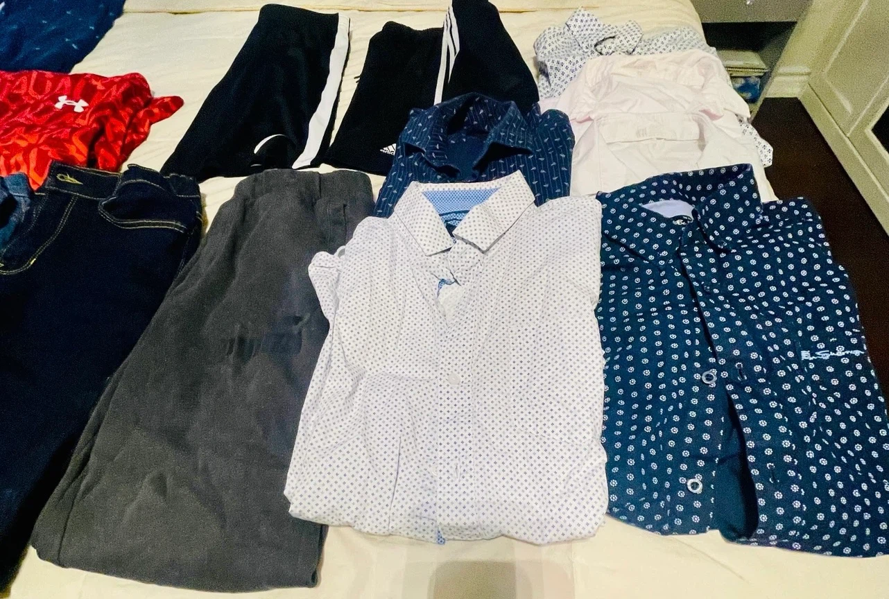 Assorted youth Clothing Bundle size M-L - photo 3