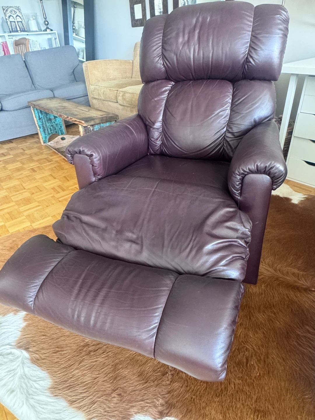 Recliner Armchair - Dark Purple Leather - photo 5