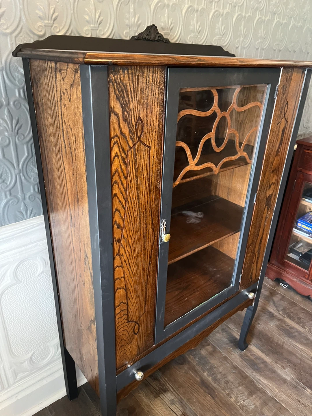 Vintage wood display cabinet with glass door - photo 3