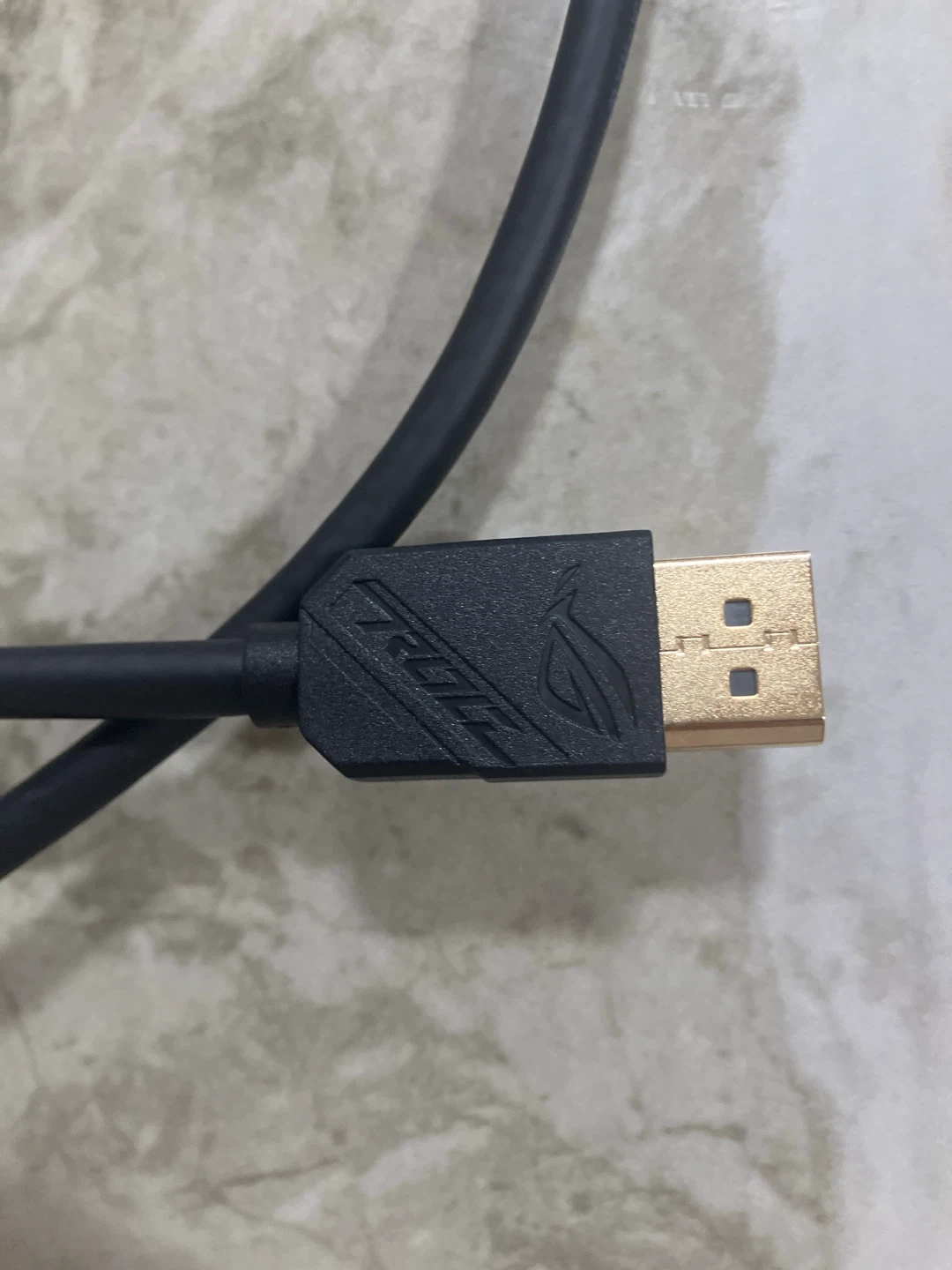ASUS ROG HDMI to DisplayPort Cable