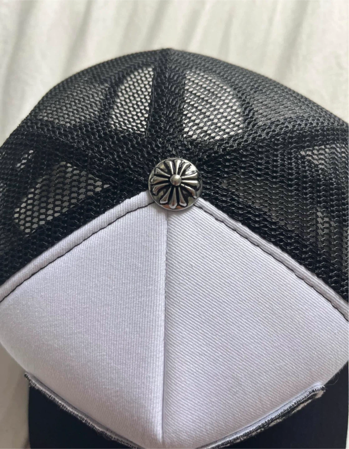 Chrome Hearts Trucker Hat - photo 2