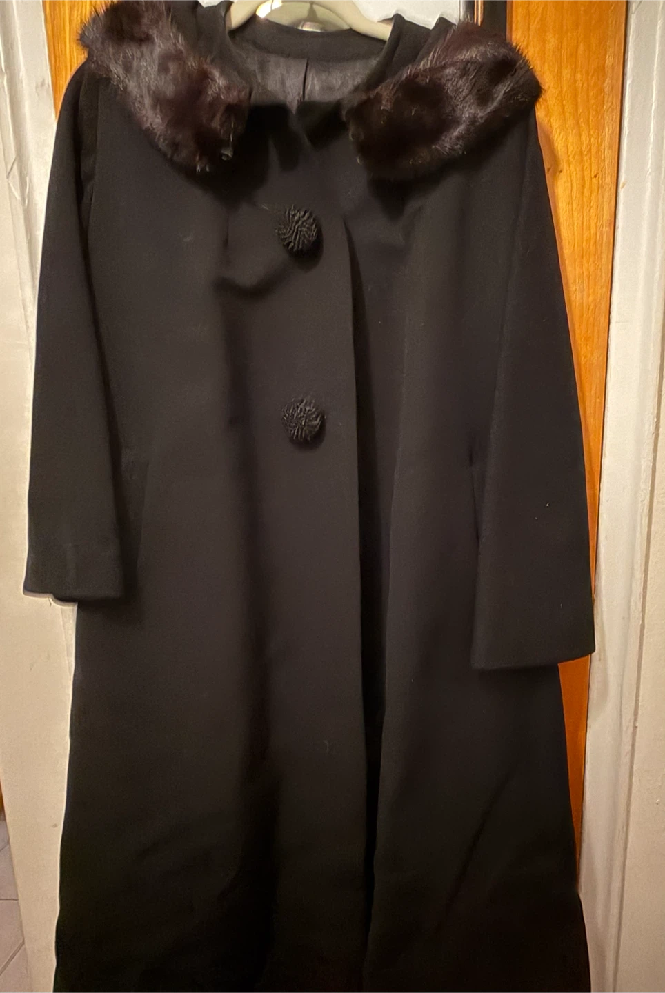 Vintage 50s Black Coat with Fur Collar