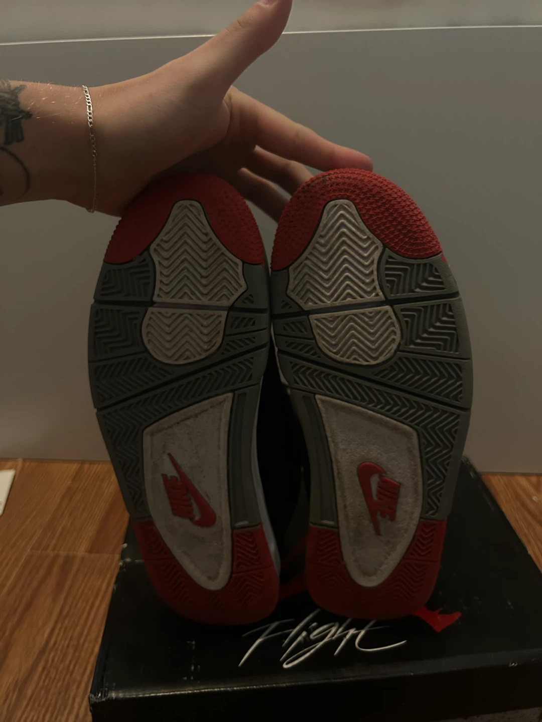 Air Jordan 4 Retro 'Bred' Size 10 - photo 4