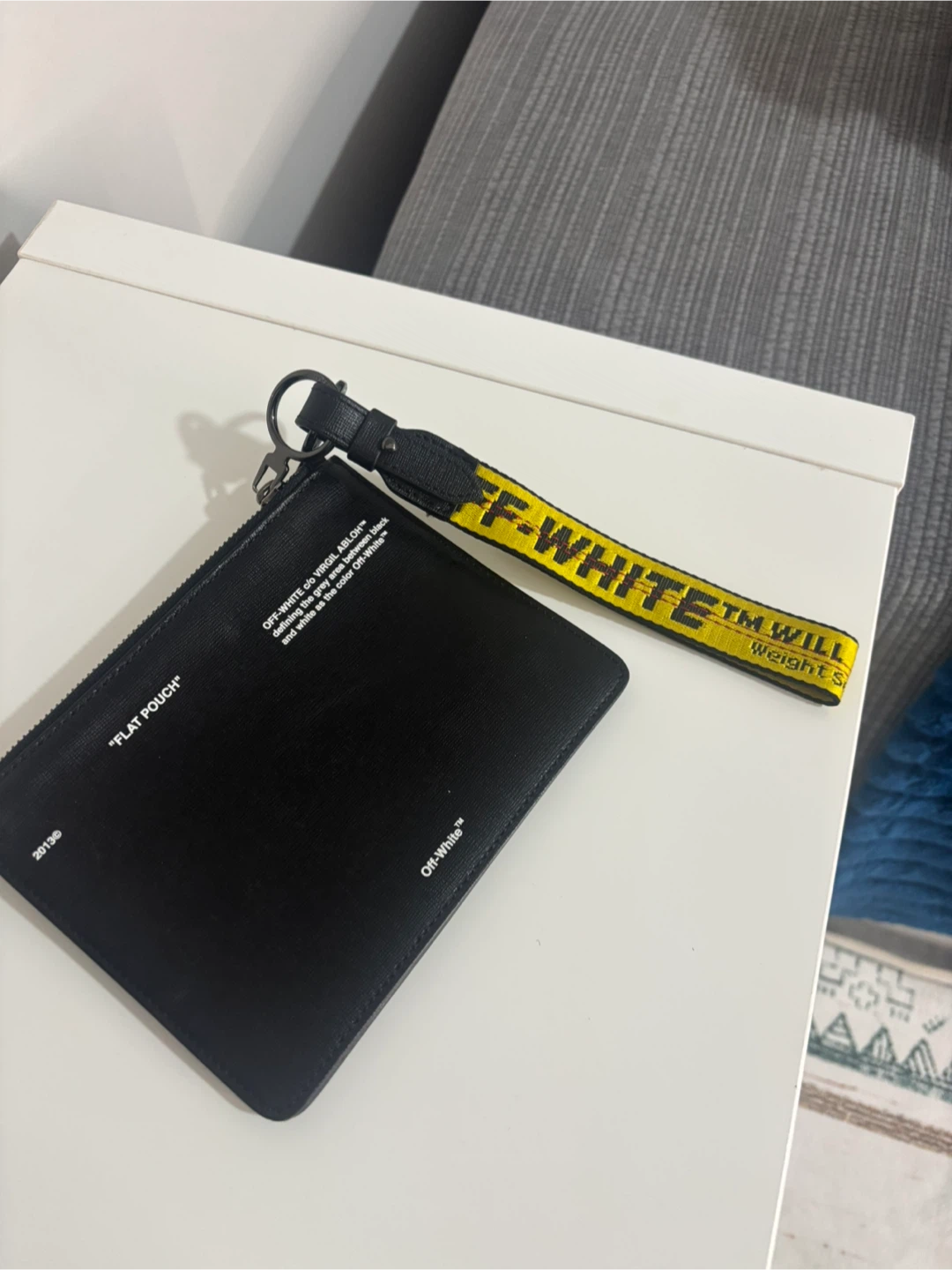 OFF-WHITE "Flat Pouch"