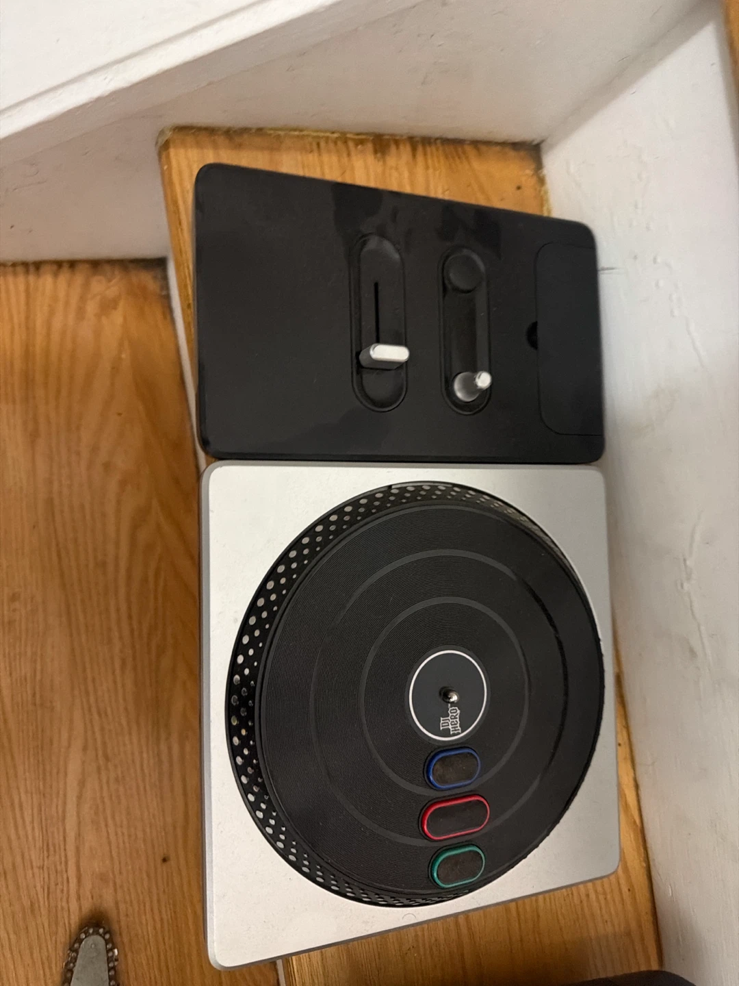 DJ Hero Game for Xbox 360 - photo 3