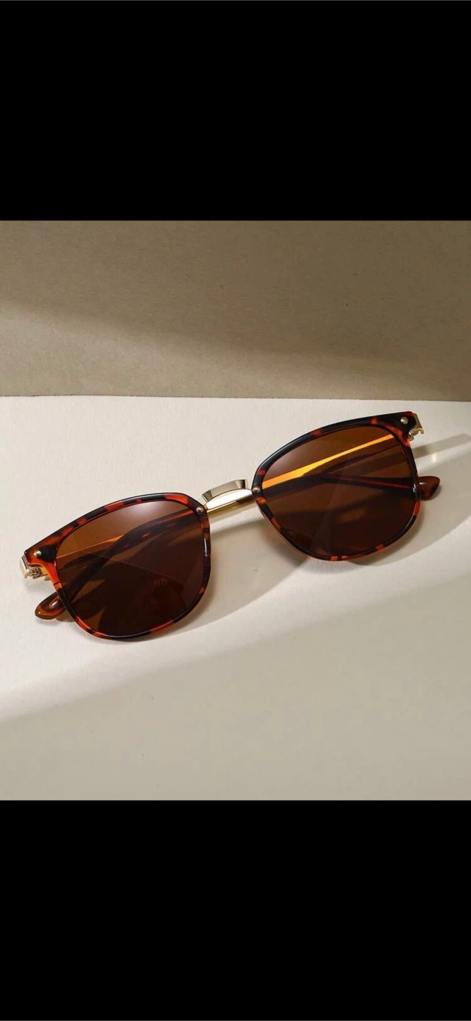 Tortoiseshell Sunglasses - photo 2