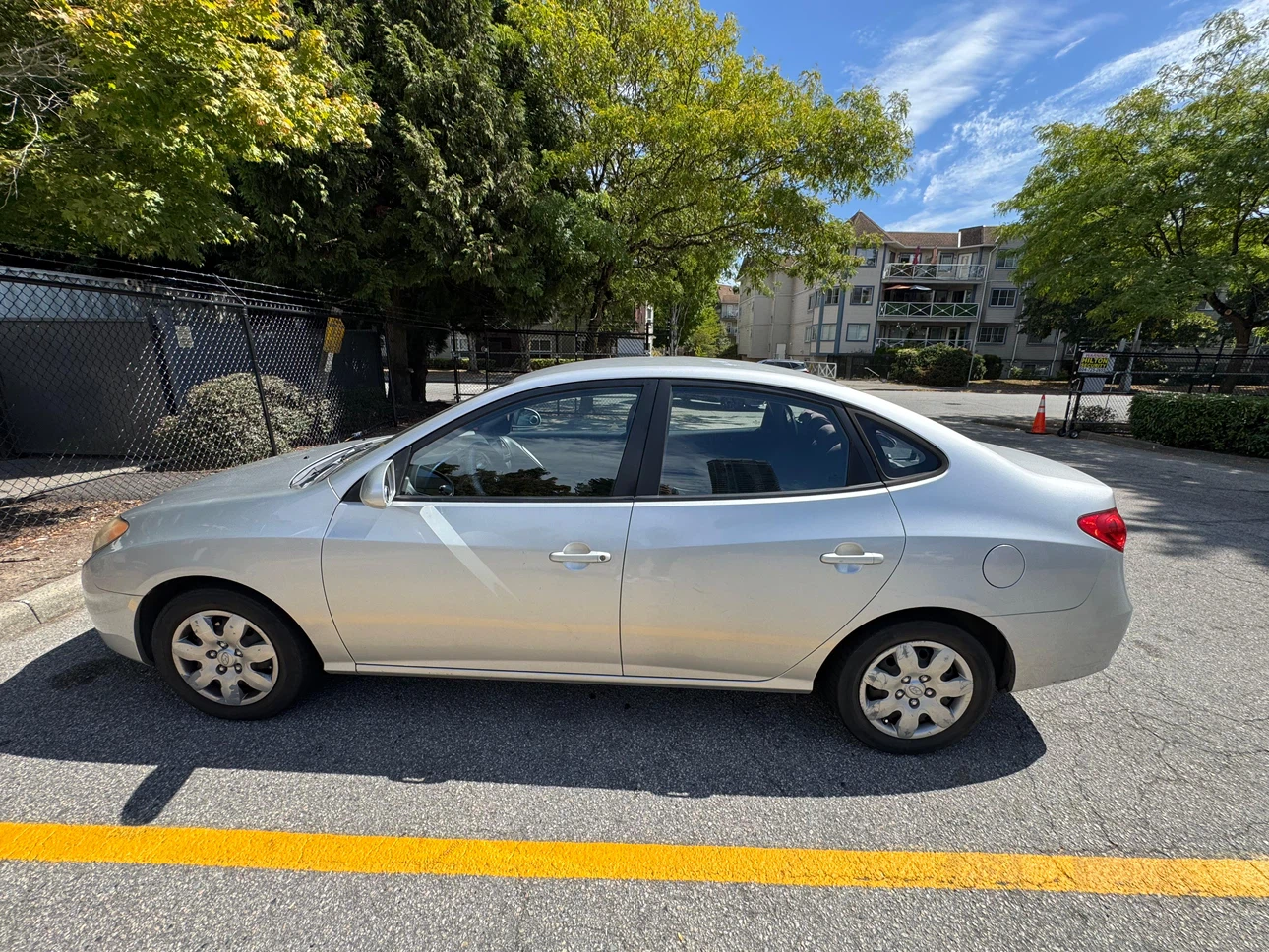 Hyundai Elantra Silver Sedan