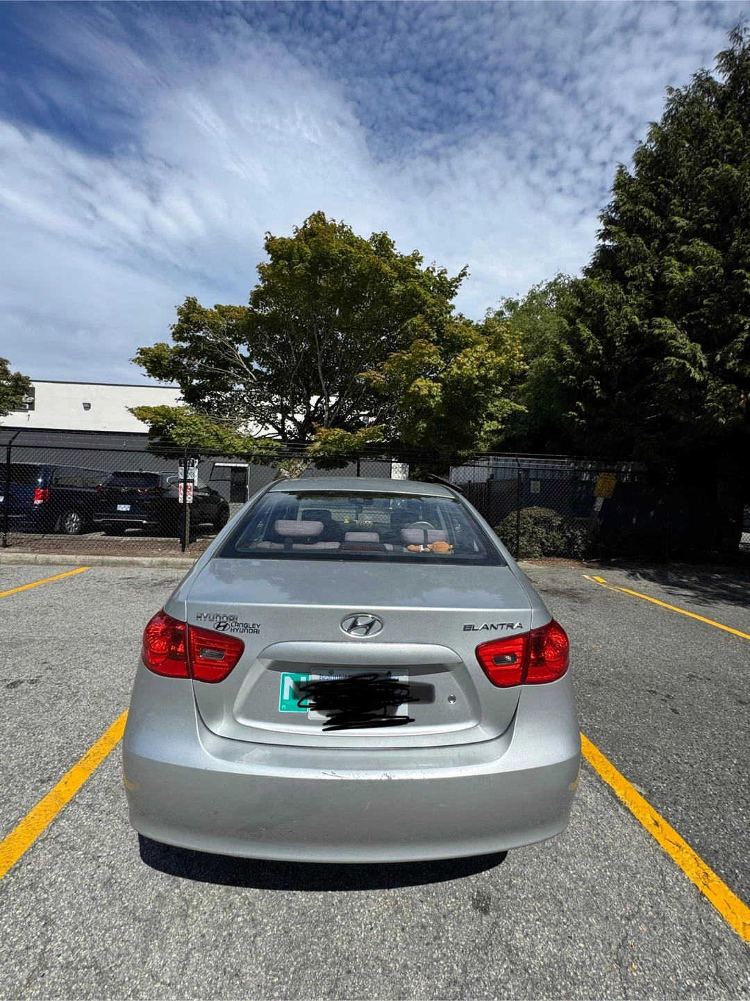 Hyundai Elantra Silver Sedan - photo 3