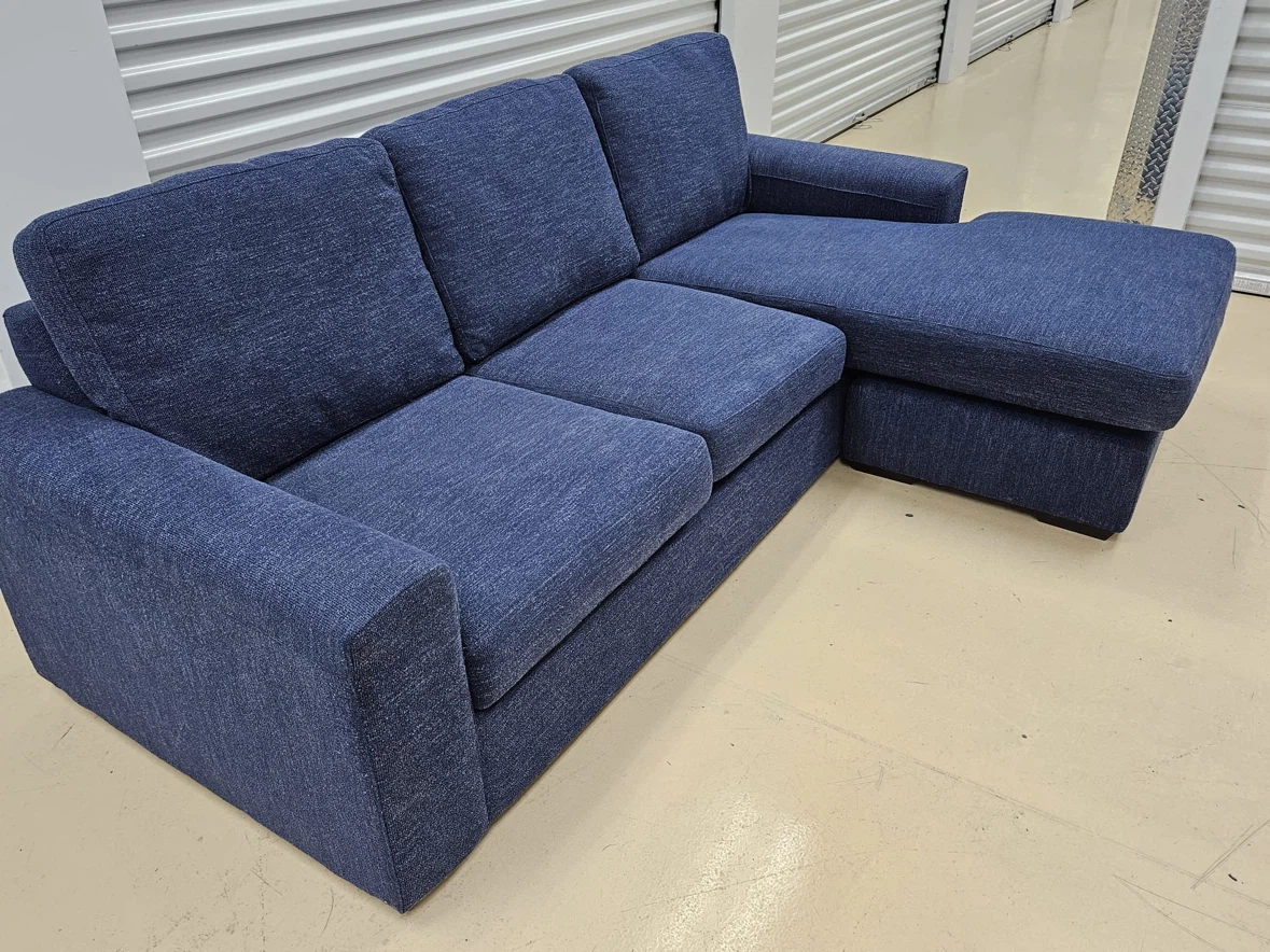 Blue sectional sofa with right-hand chaise - photo 4