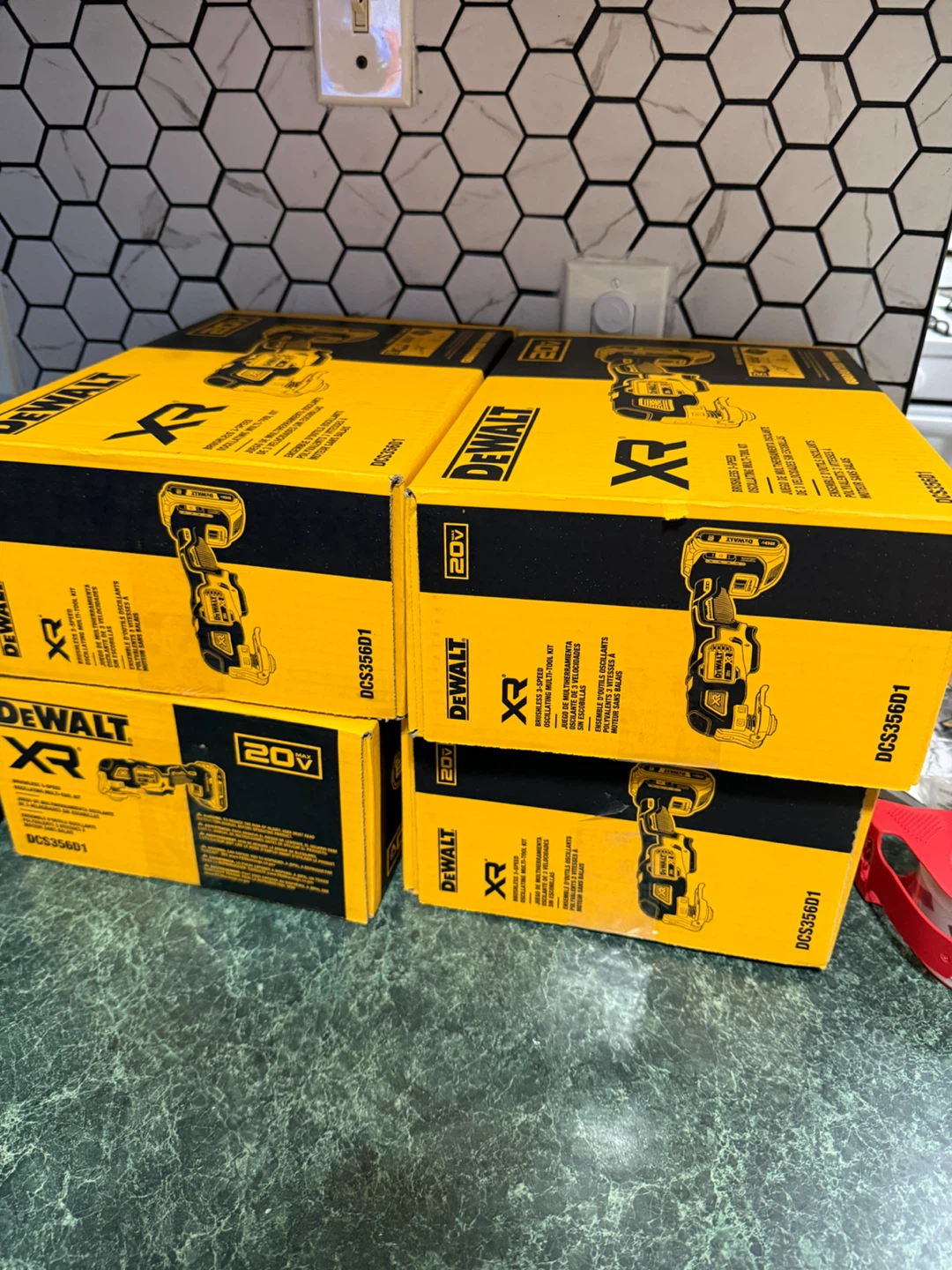 DEWALT 20V XR Oscillating Tool Kit
