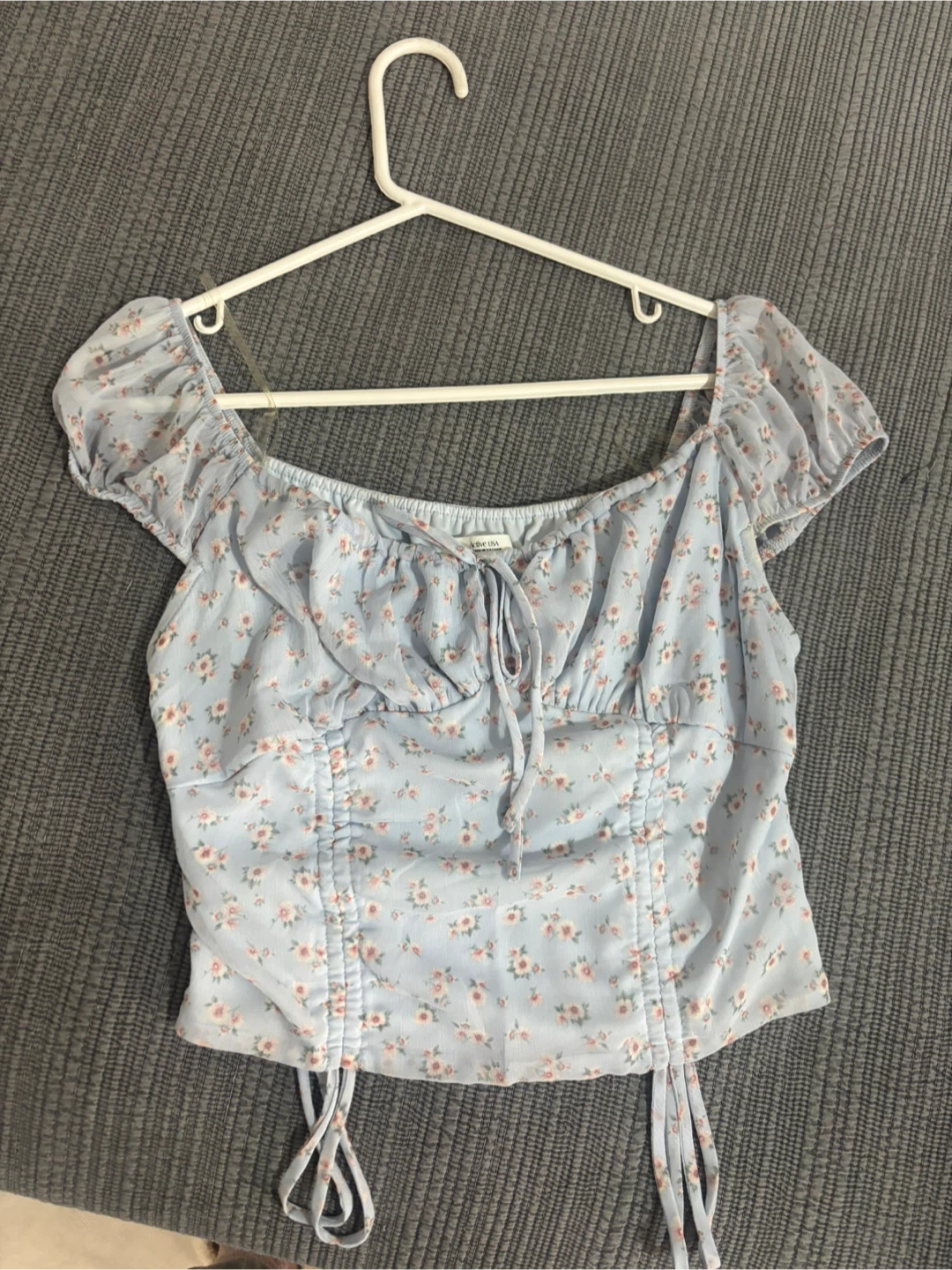 Active USA floral print cropped top