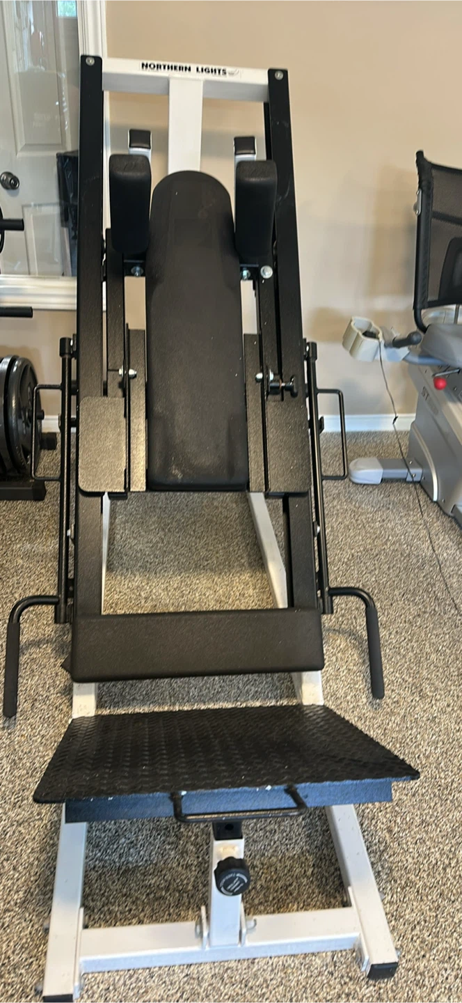 Northern Lights Hack Squat Machine