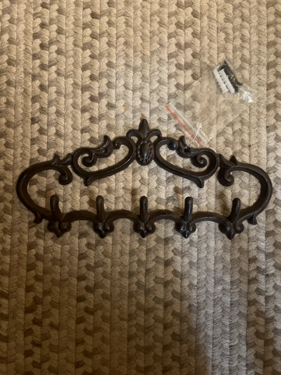 Vintage Ornate Cast Iron Wall Coat Rack (5 Hooks)