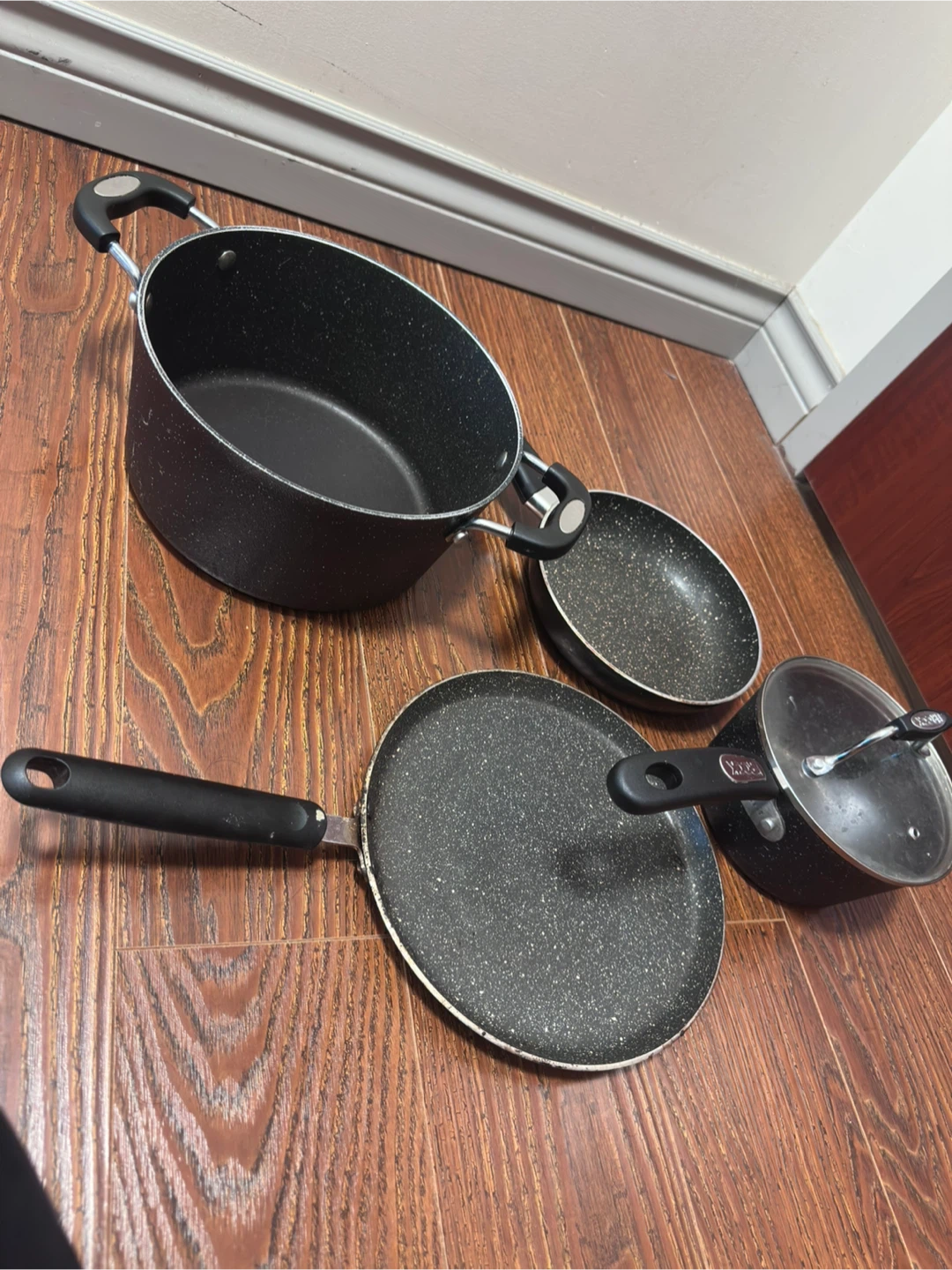Non stick cookware