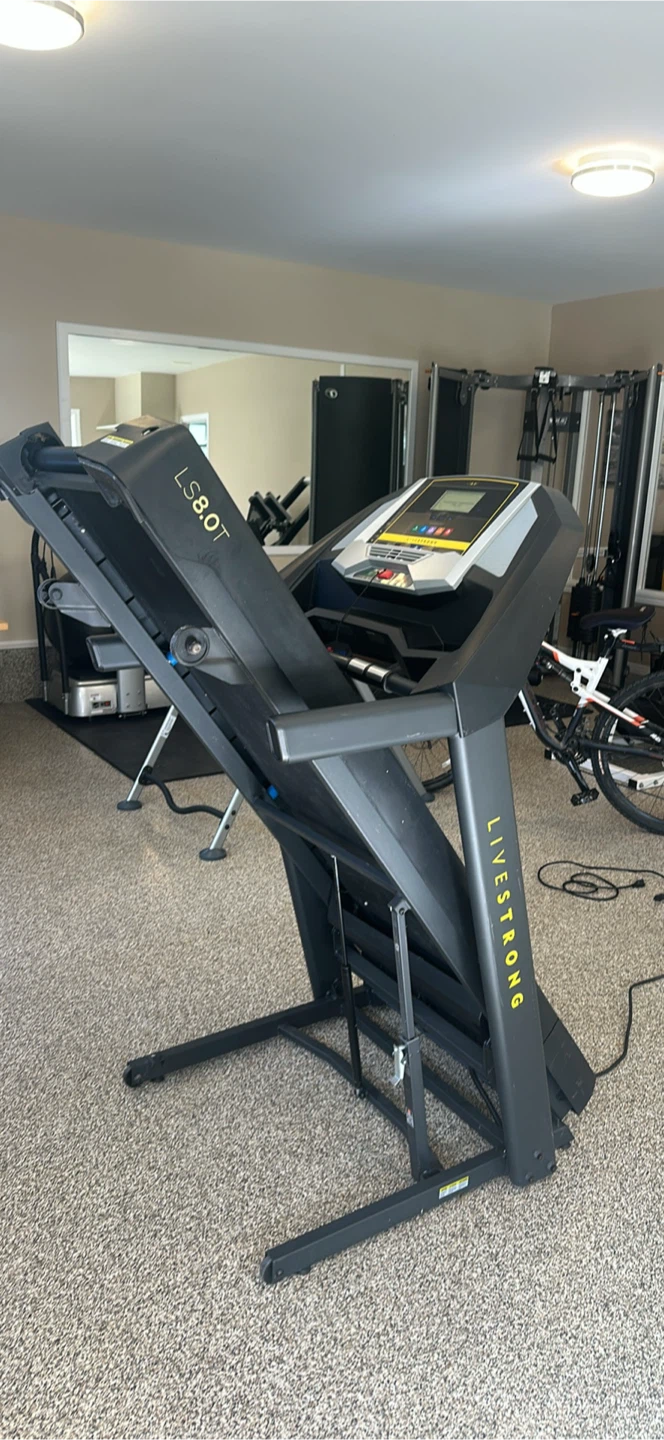 LIVESTRONG LS8.0T Treadmill - photo 3
