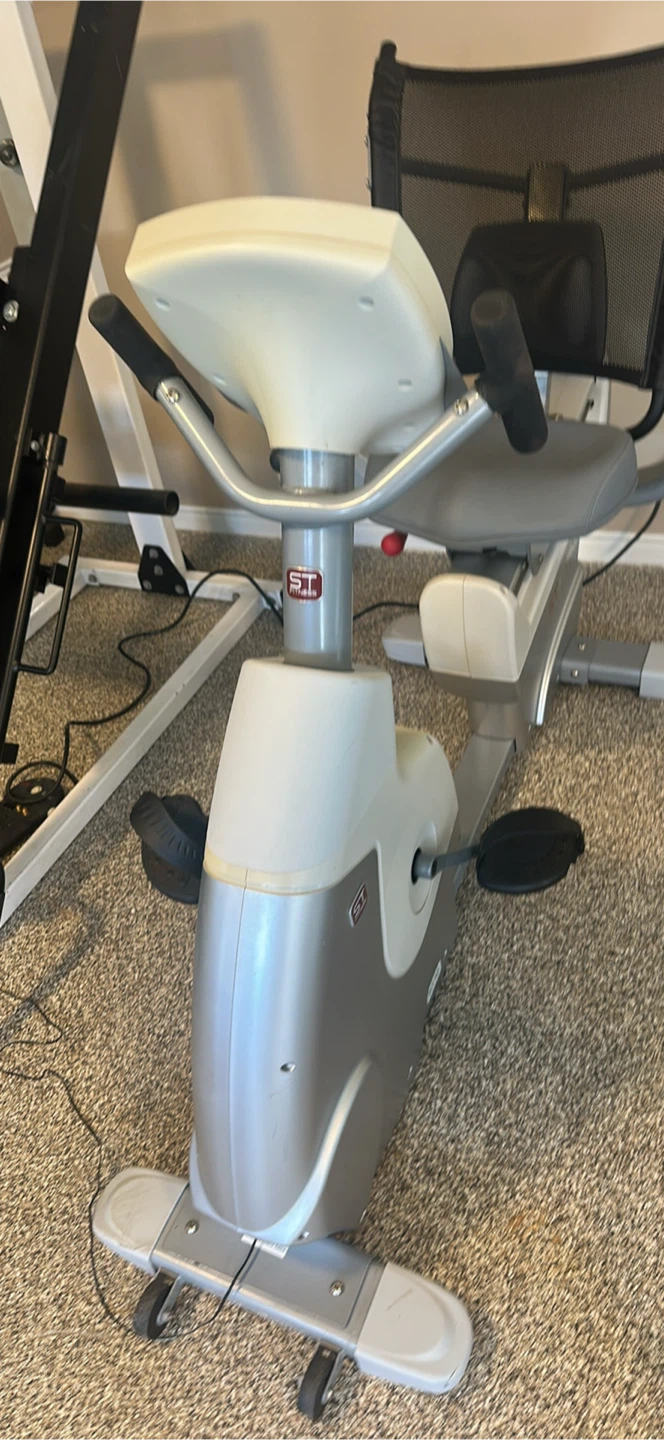 ST Fitness Recumbent Exercise Bike - photo 2