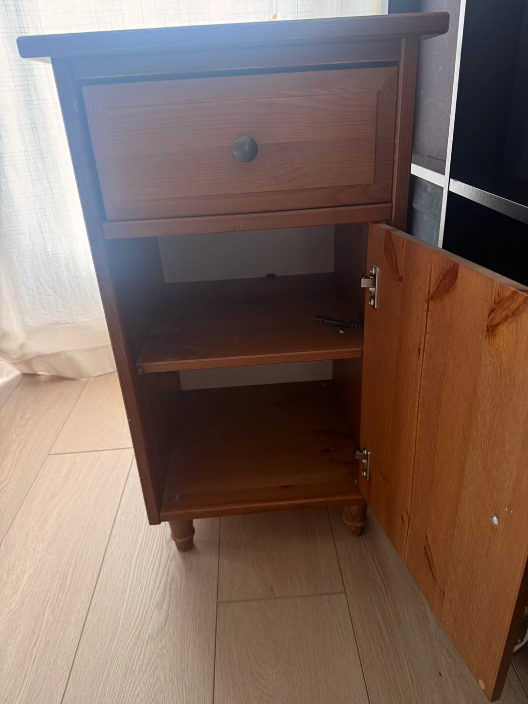 Dresser and night stands - photo 2
