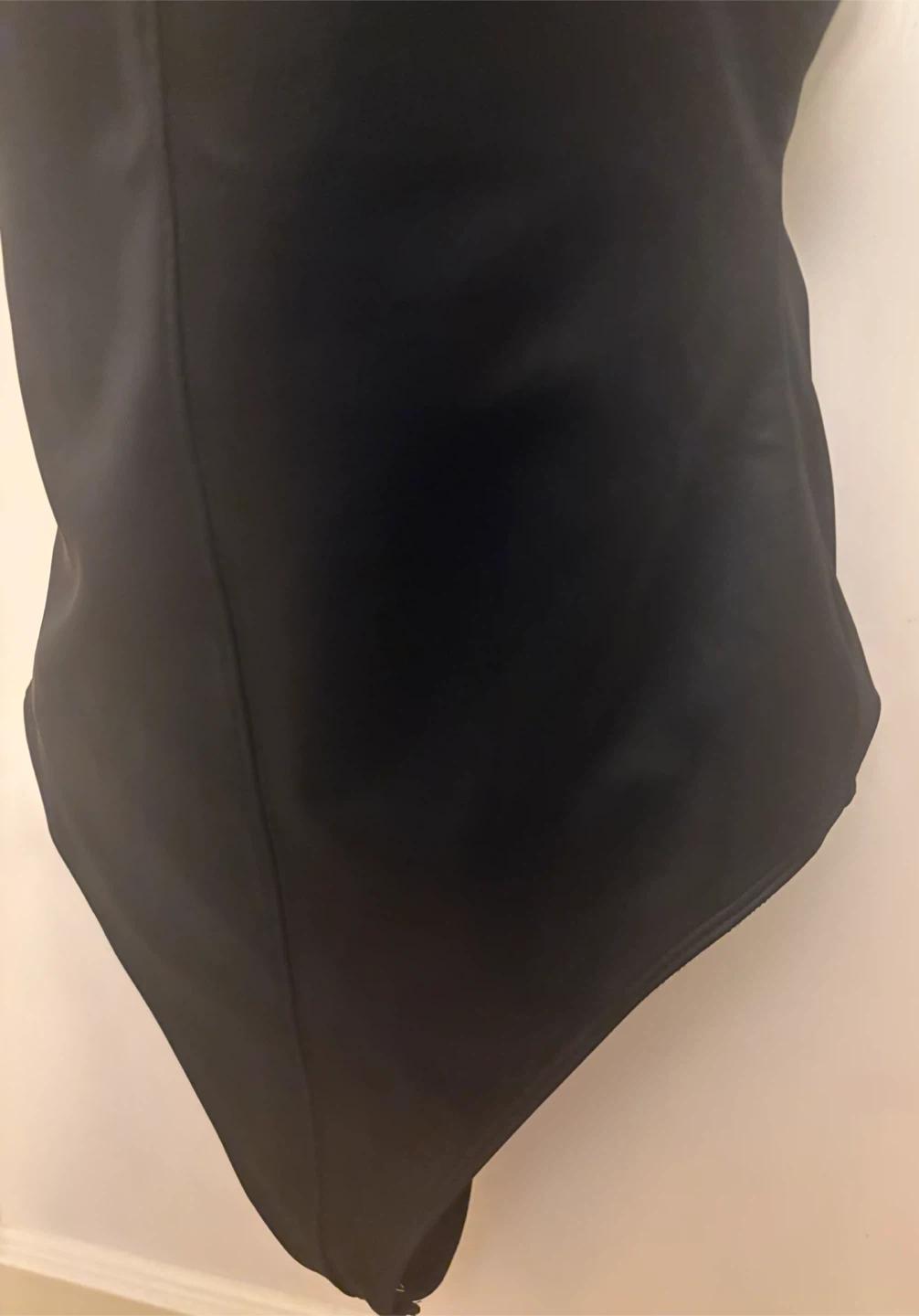 Good American Black Faux Leather Bodysuit Size 1 - photo 3
