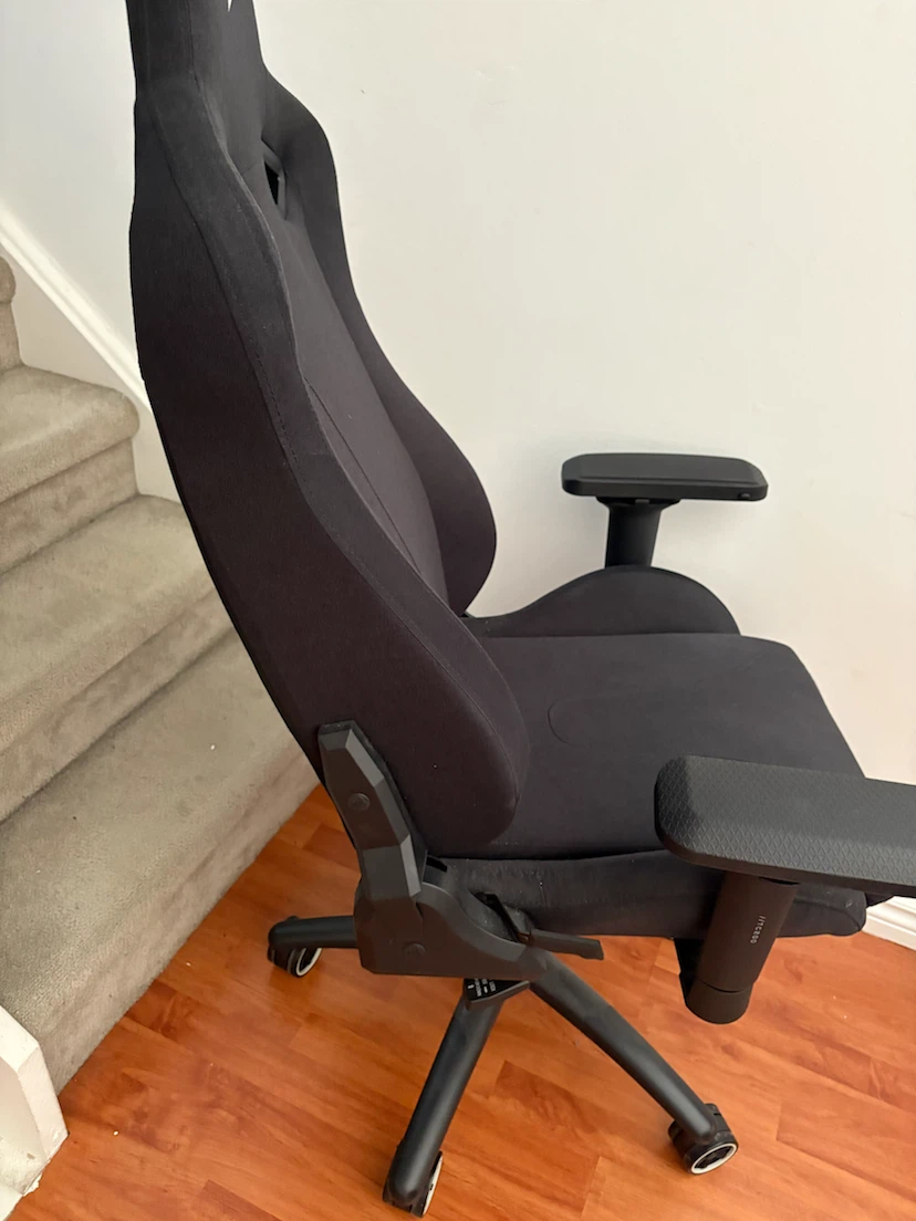 Moving sale - gaming chair