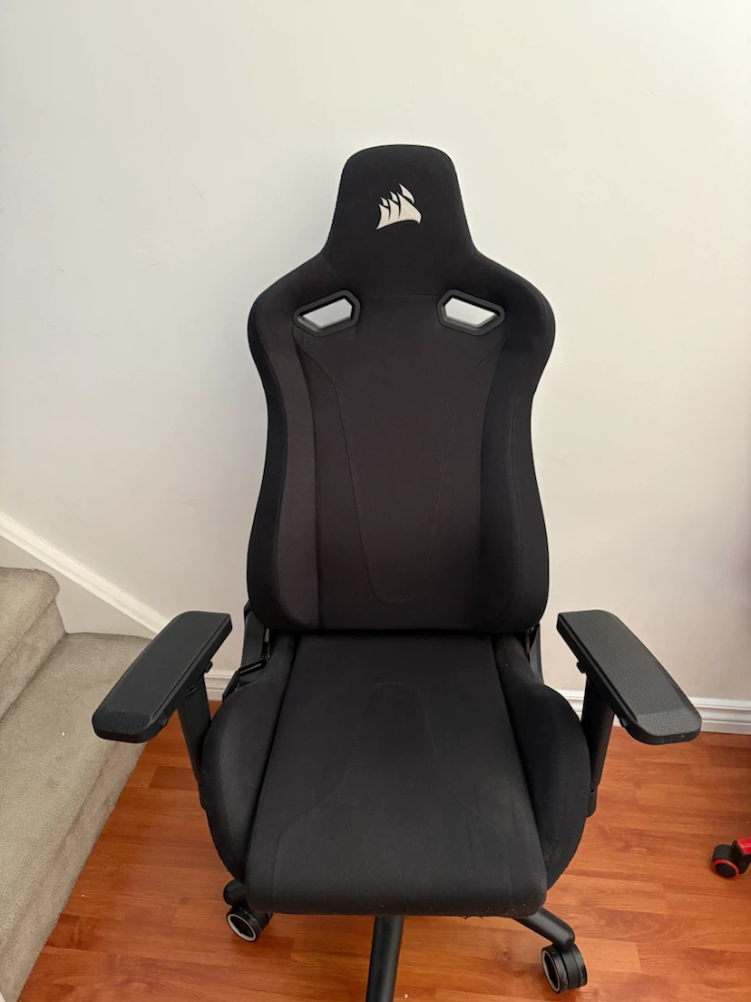 Moving sale - gaming chair - photo 4