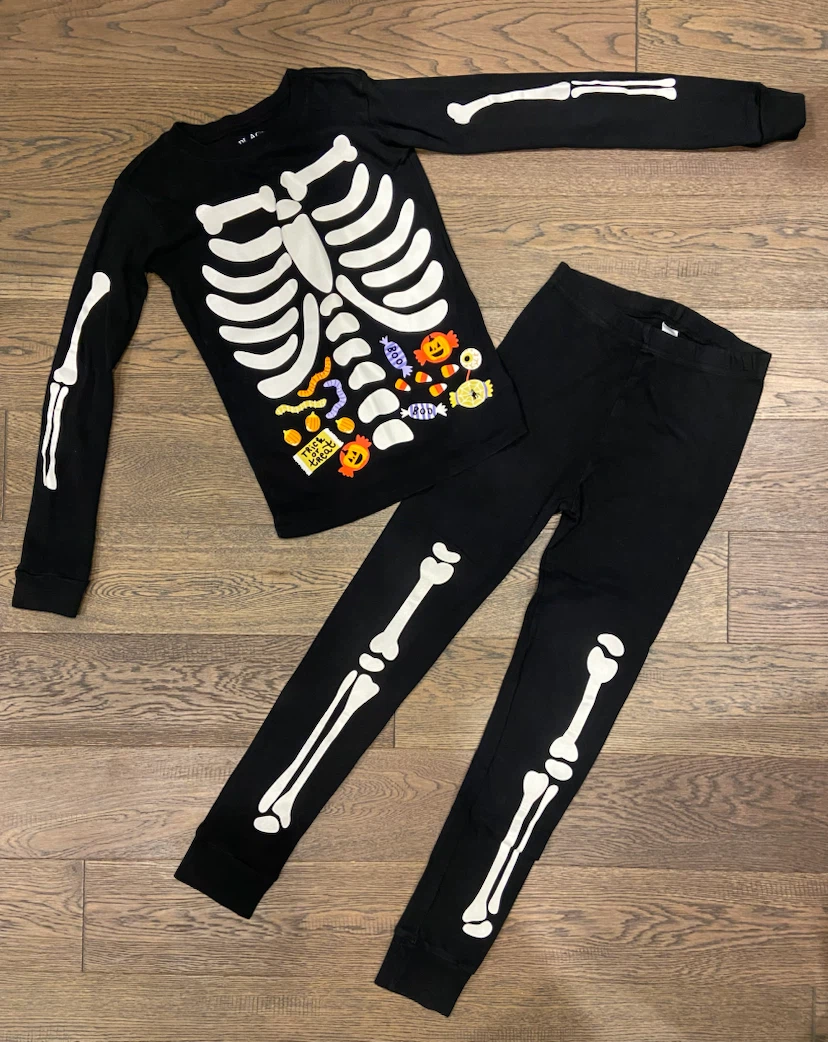 EUC Children's Place GLOW-IN-THE-DARK Skeleton Halloween PJs 10