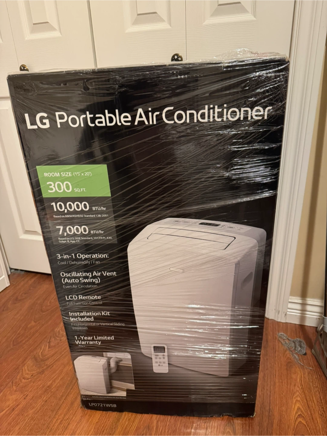 LG Portable Air Conditioner 300sq ft.
